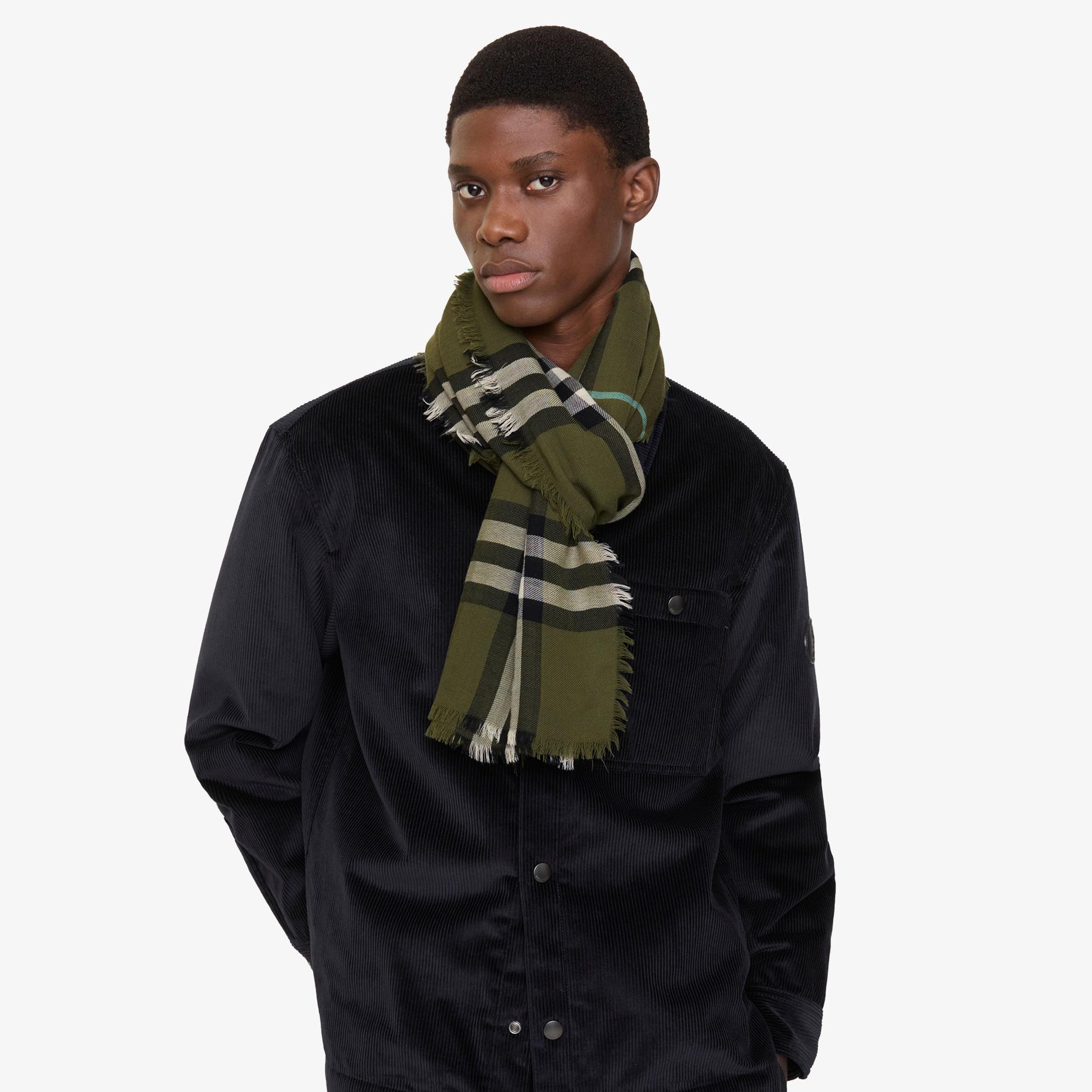 Burberry Wide Check Wool Kadın Haki Atkı