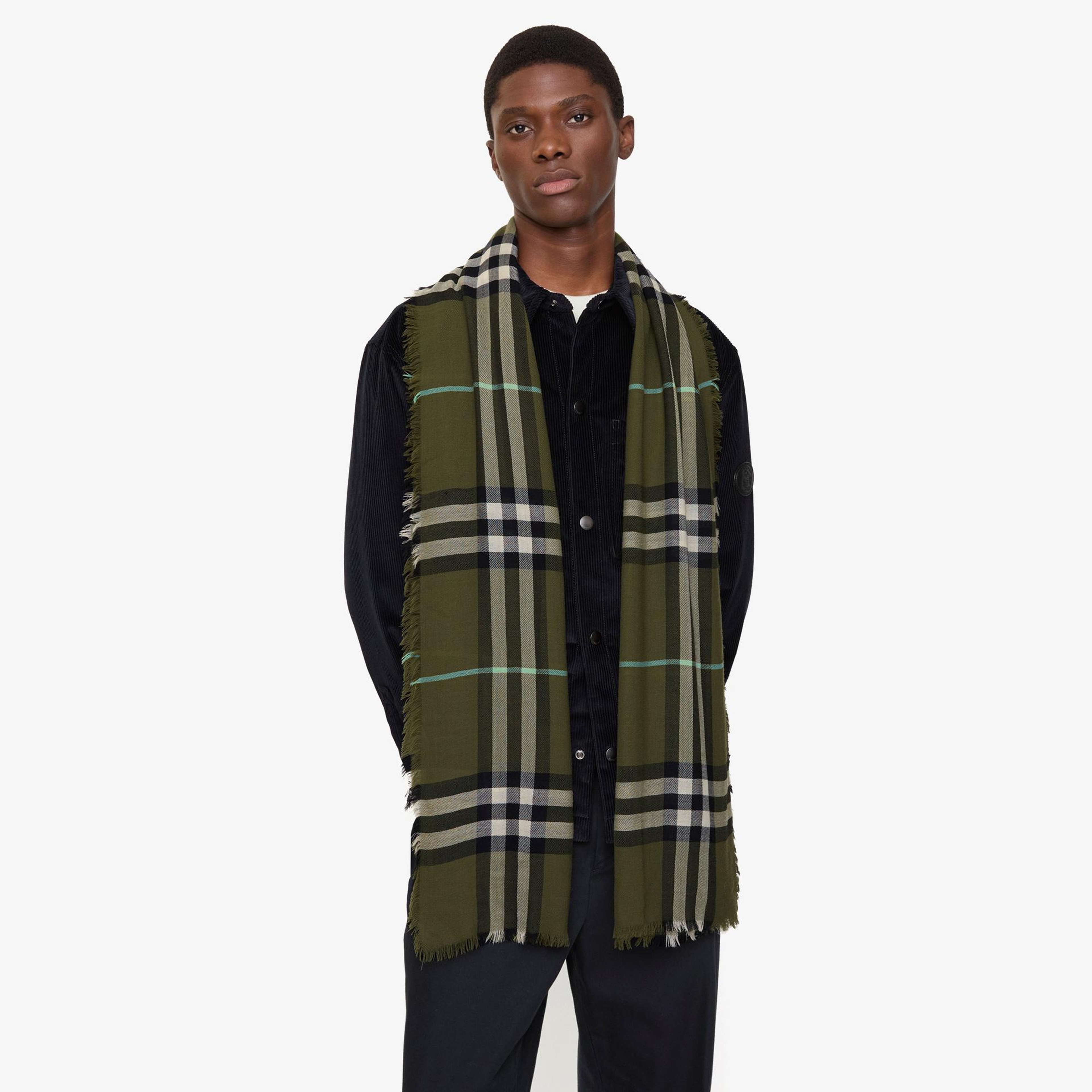 Burberry Wide Check Wool Kadın Haki Atkı