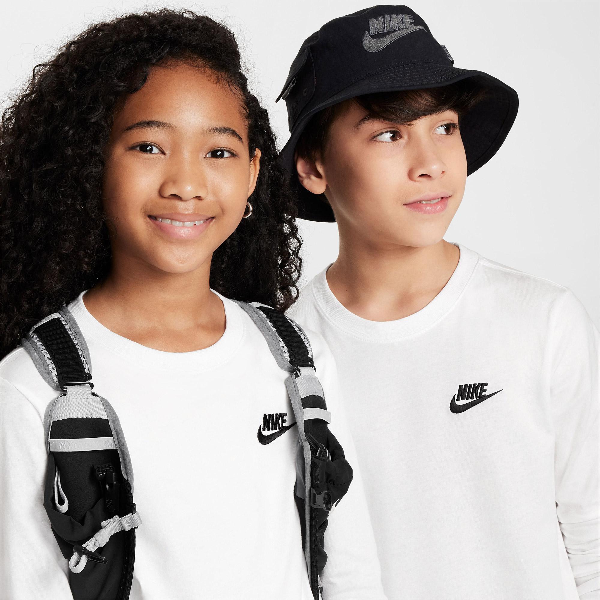 Nike Sportswear Futura Genç Çocuk Beyaz Uzun Kollu T-Shirt