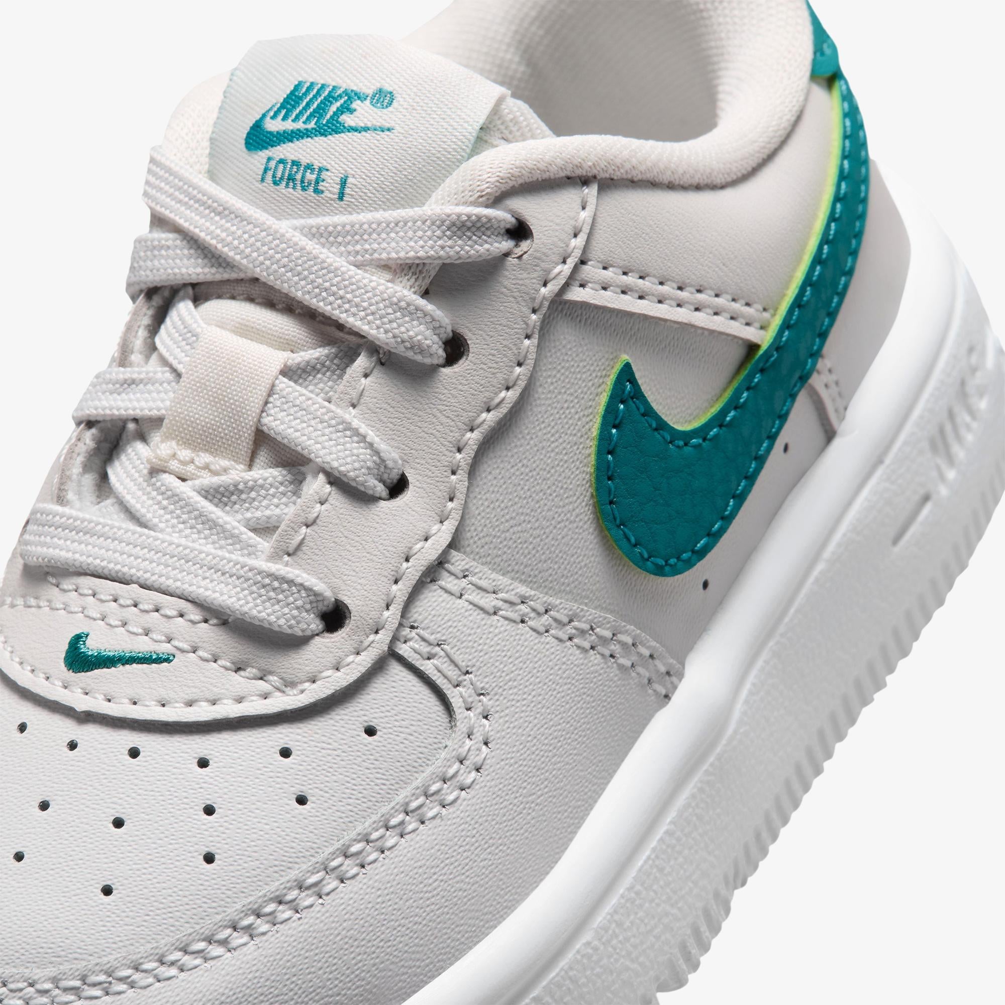 Nike Force 1 Low Çocuk Beyaz Spor Ayakkabı