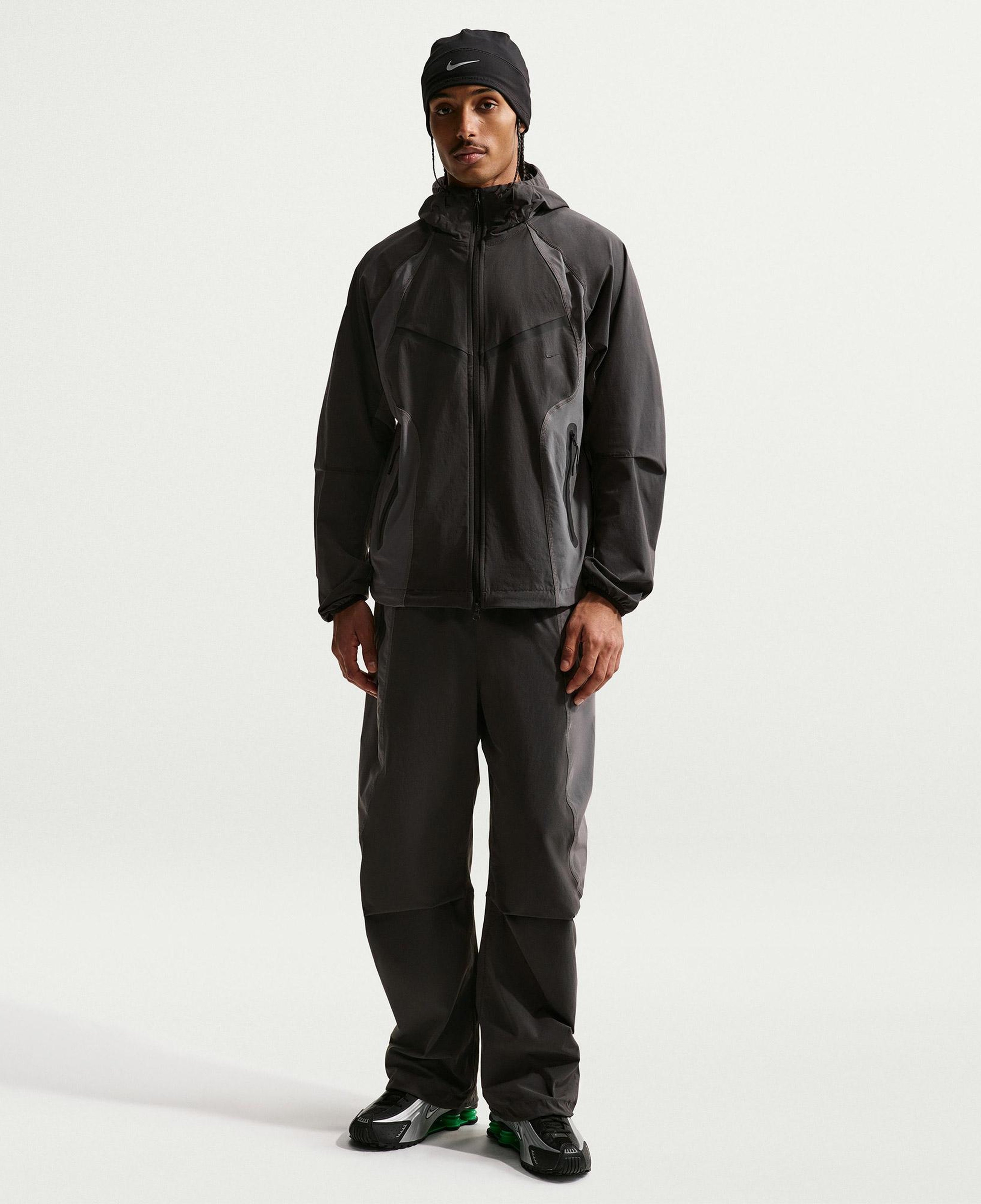 Nike Dri-Fit Tech Woven Erkek Siyah Ceket