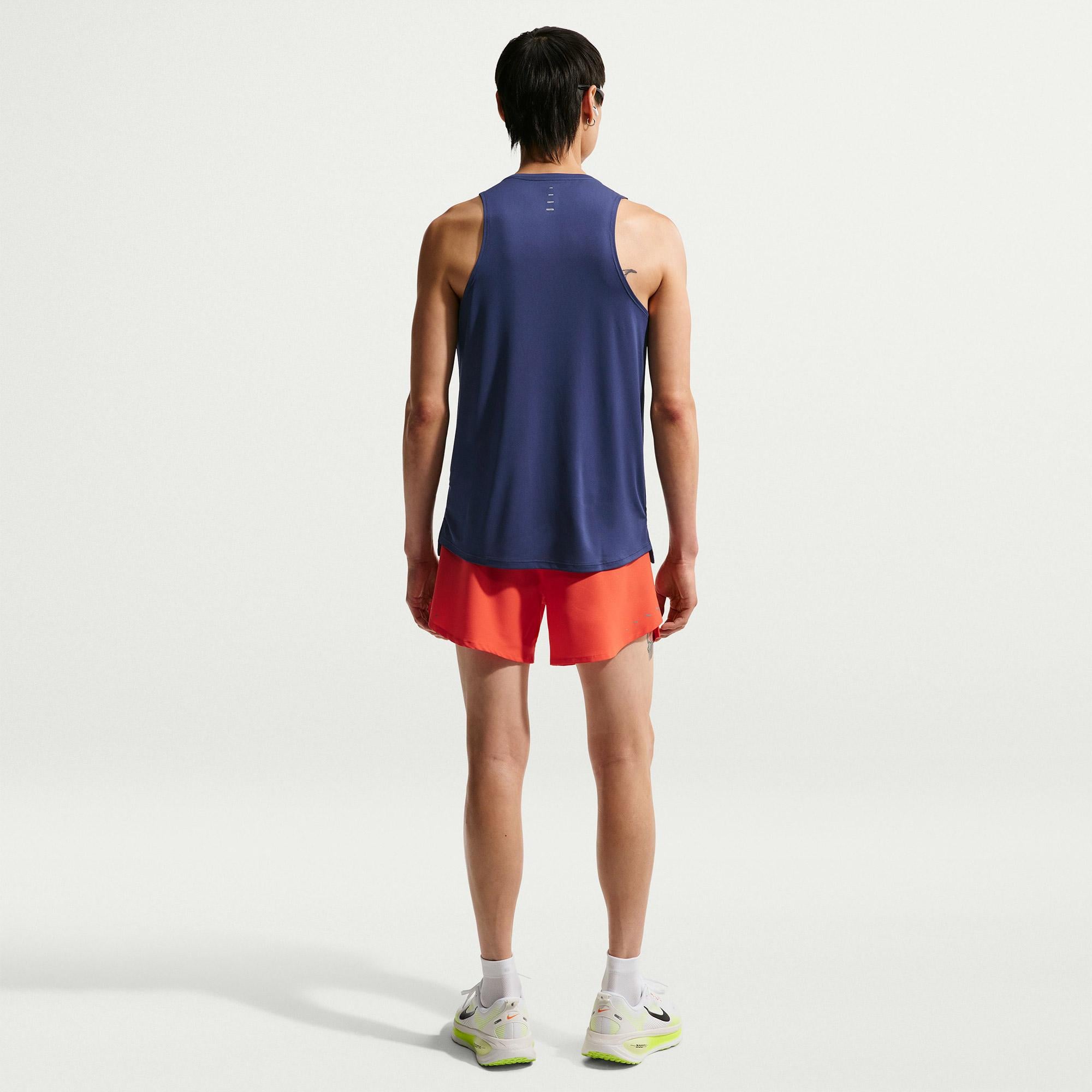 Nike Dri-Fit ADV Stride Erkek Lacivert Kolsuz T-Shirt