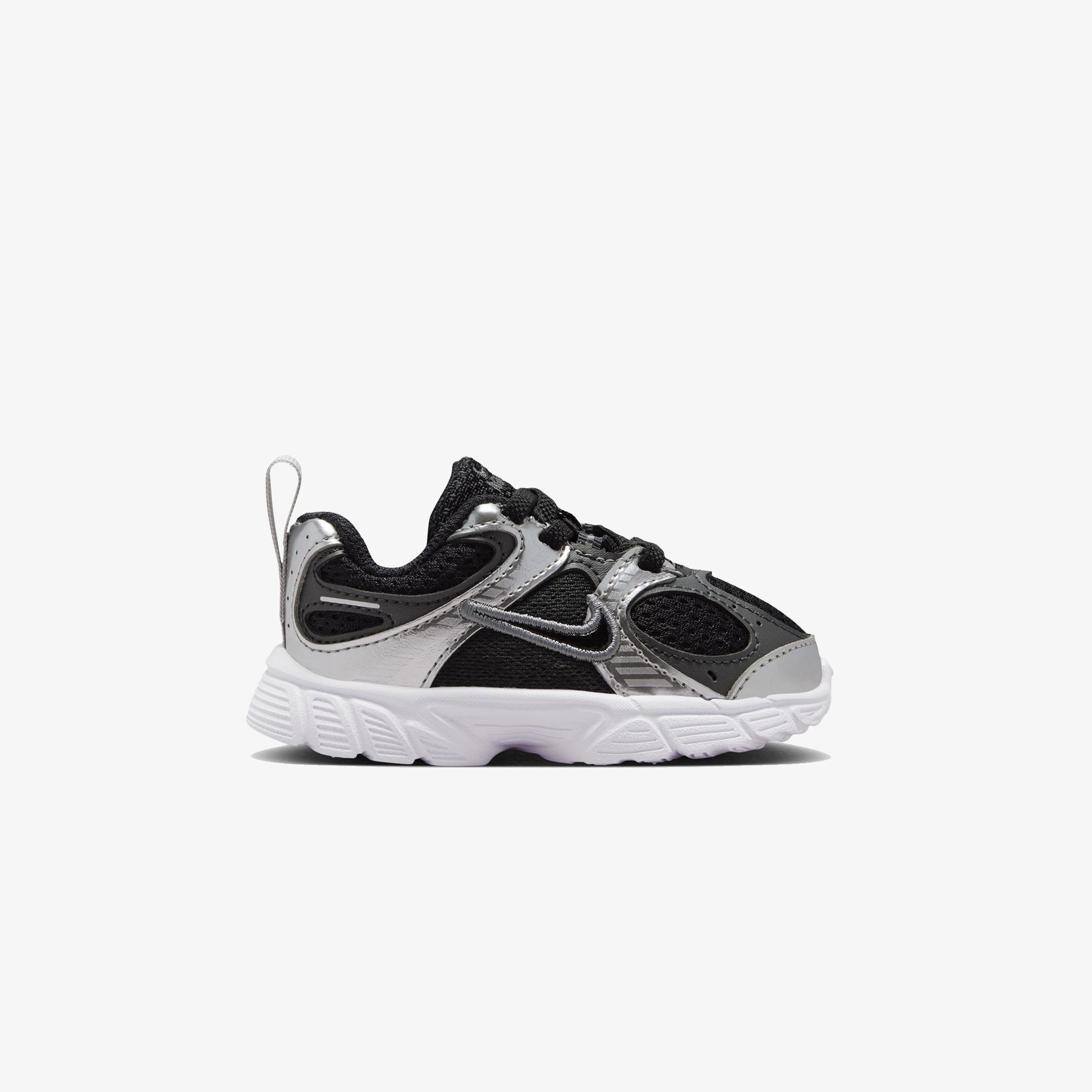 Nike V5 RNR Çocuk Siyah Spor Ayakkabı