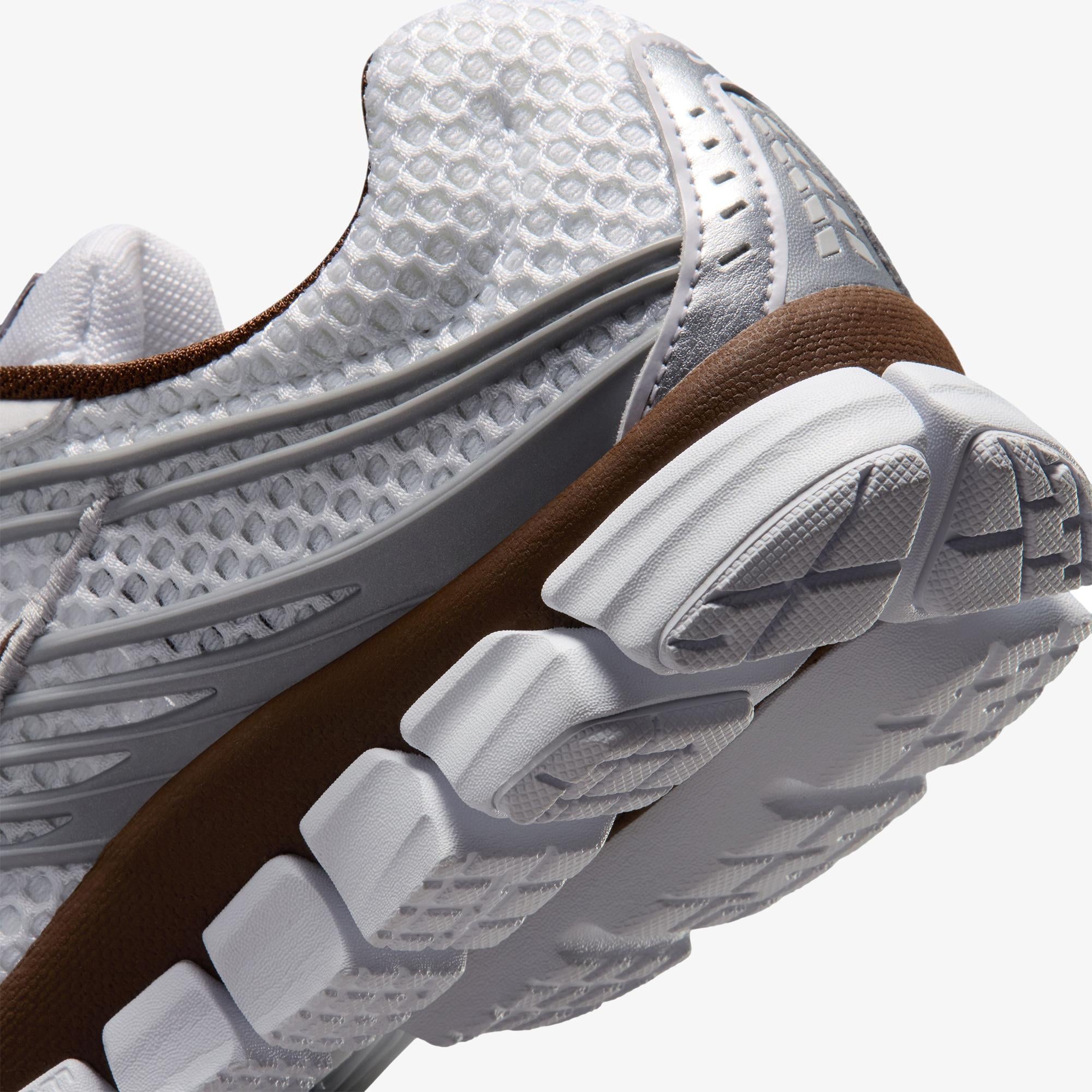 Nike Zoom Skylon 11 Kadın Gri Spor Ayakkabı