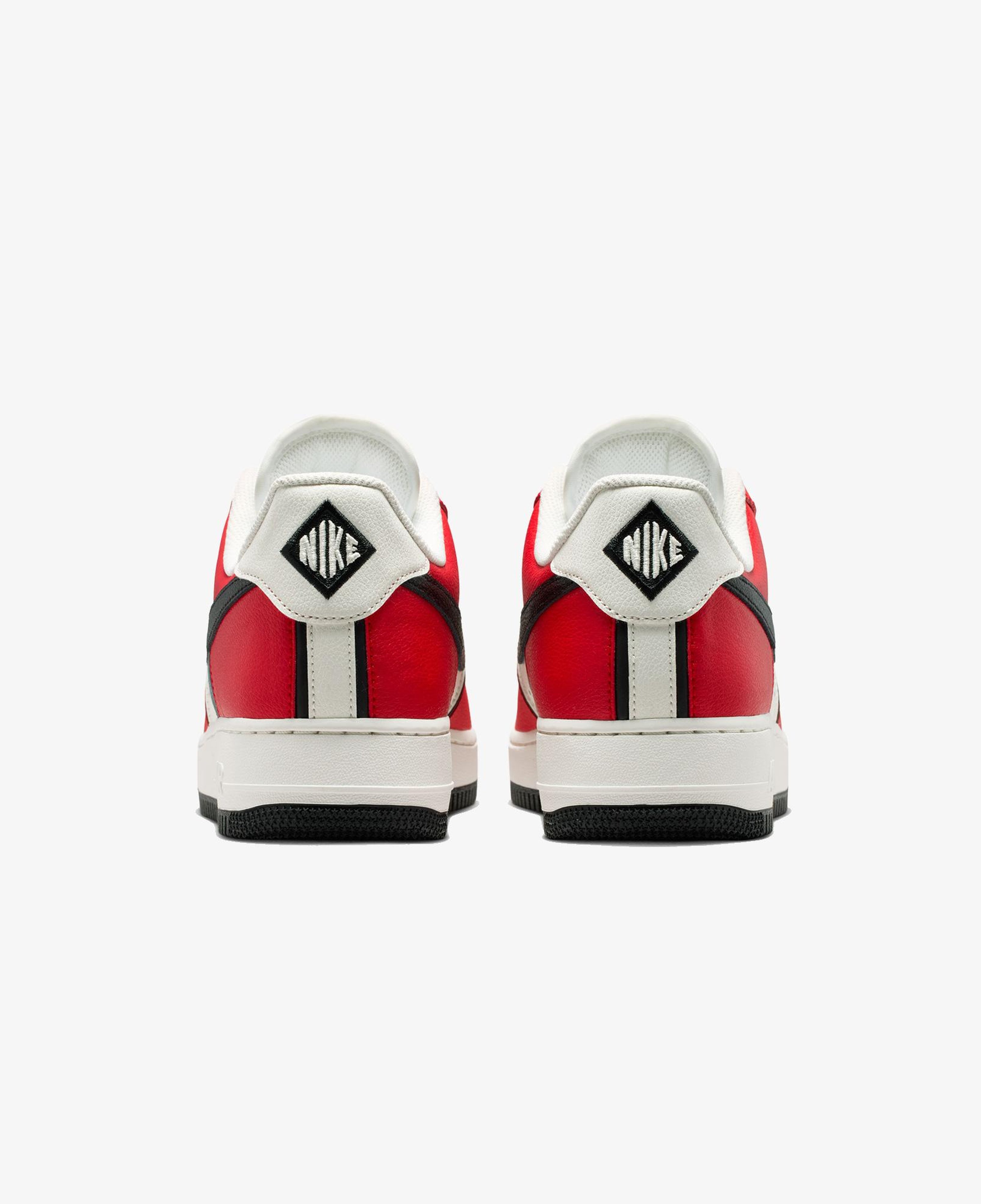 Nike Air Force 1 '07 LV8 Erkek Kırmızı Spor Ayakkabı