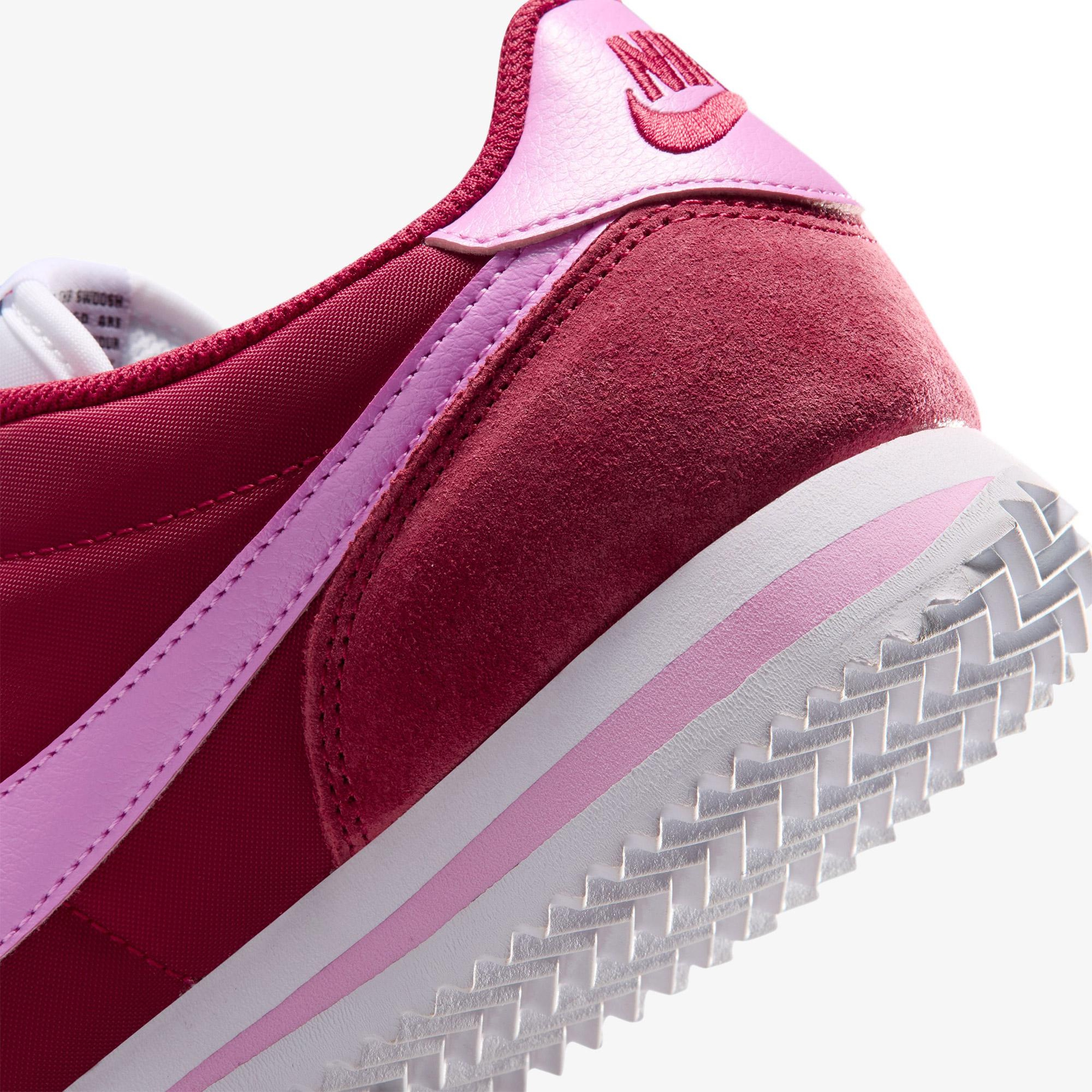 Nike Cortez Kadın Kırmızı Spor Ayakkabı