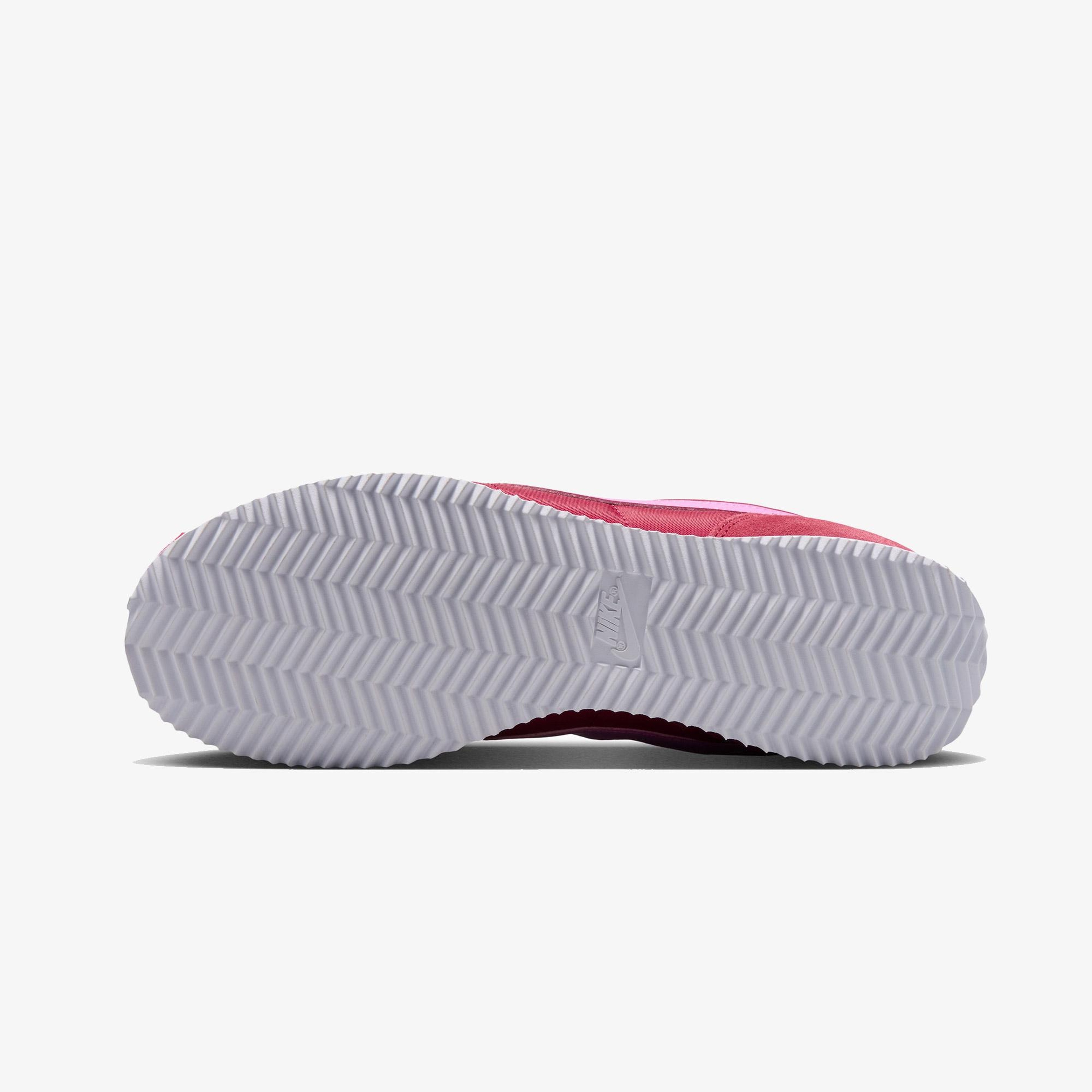 Nike Cortez Kadın Kırmızı Spor Ayakkabı