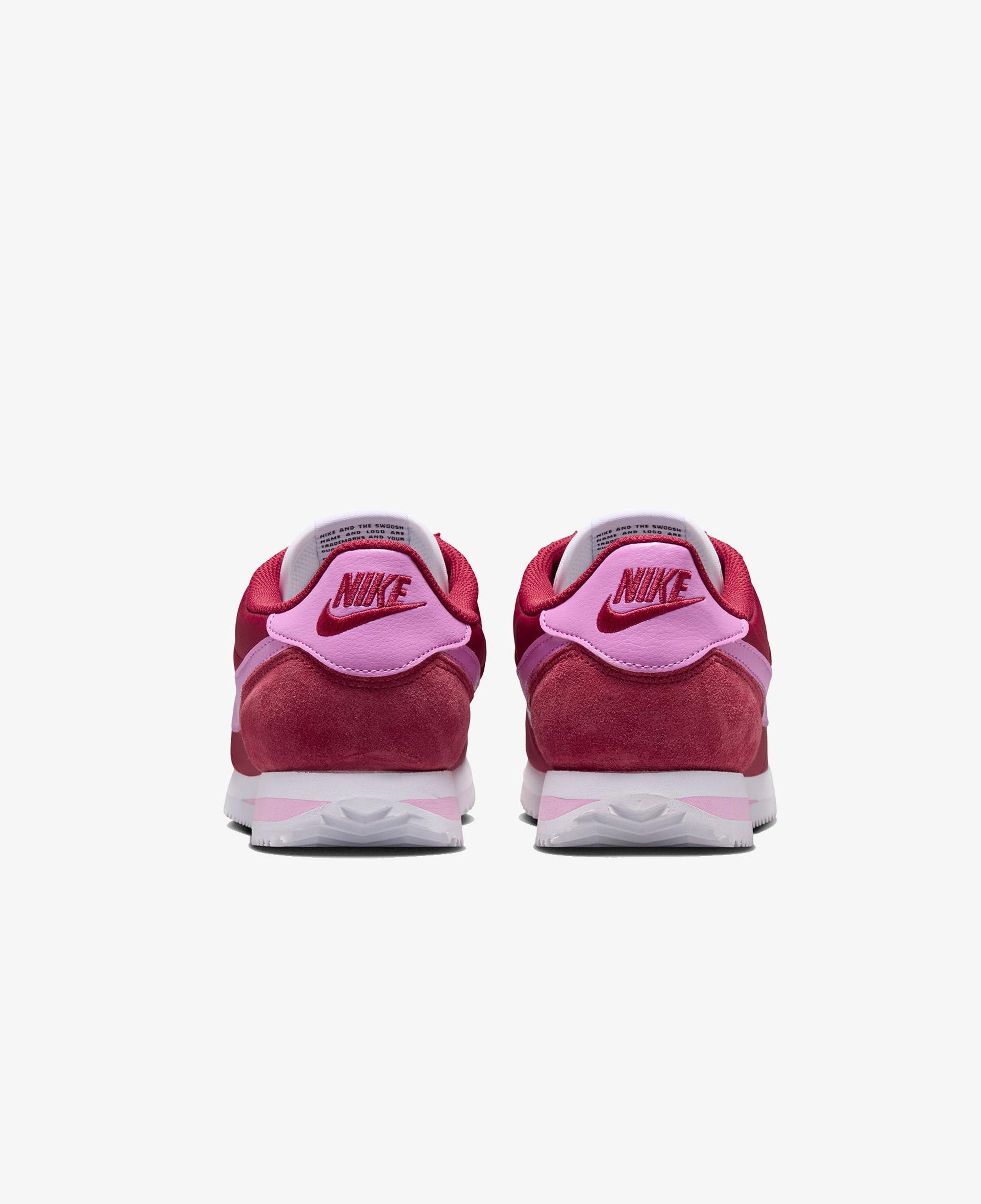 Nike Cortez Kadın Kırmızı Spor Ayakkabı