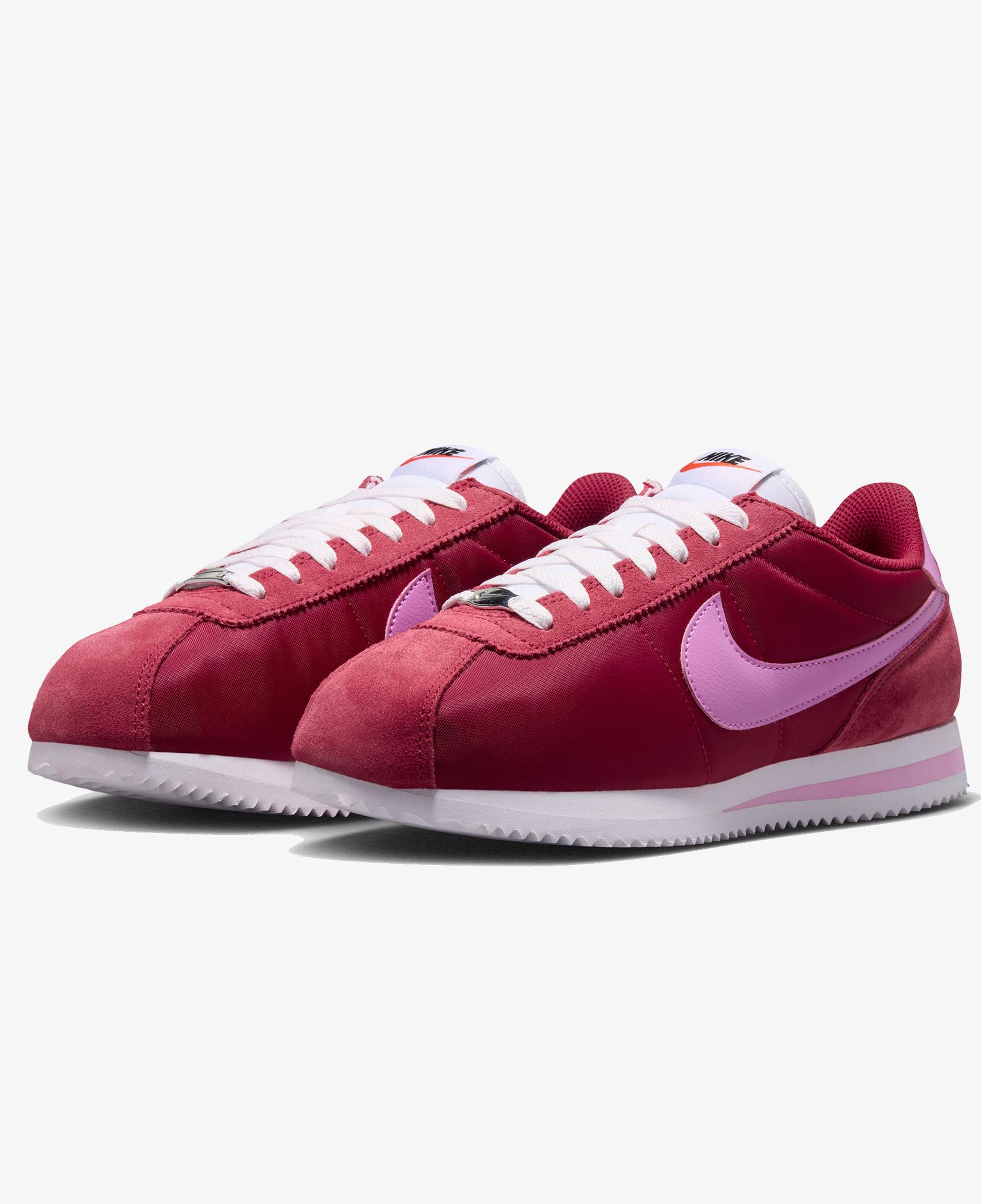 Nike Cortez Kadın Kırmızı Spor Ayakkabı
