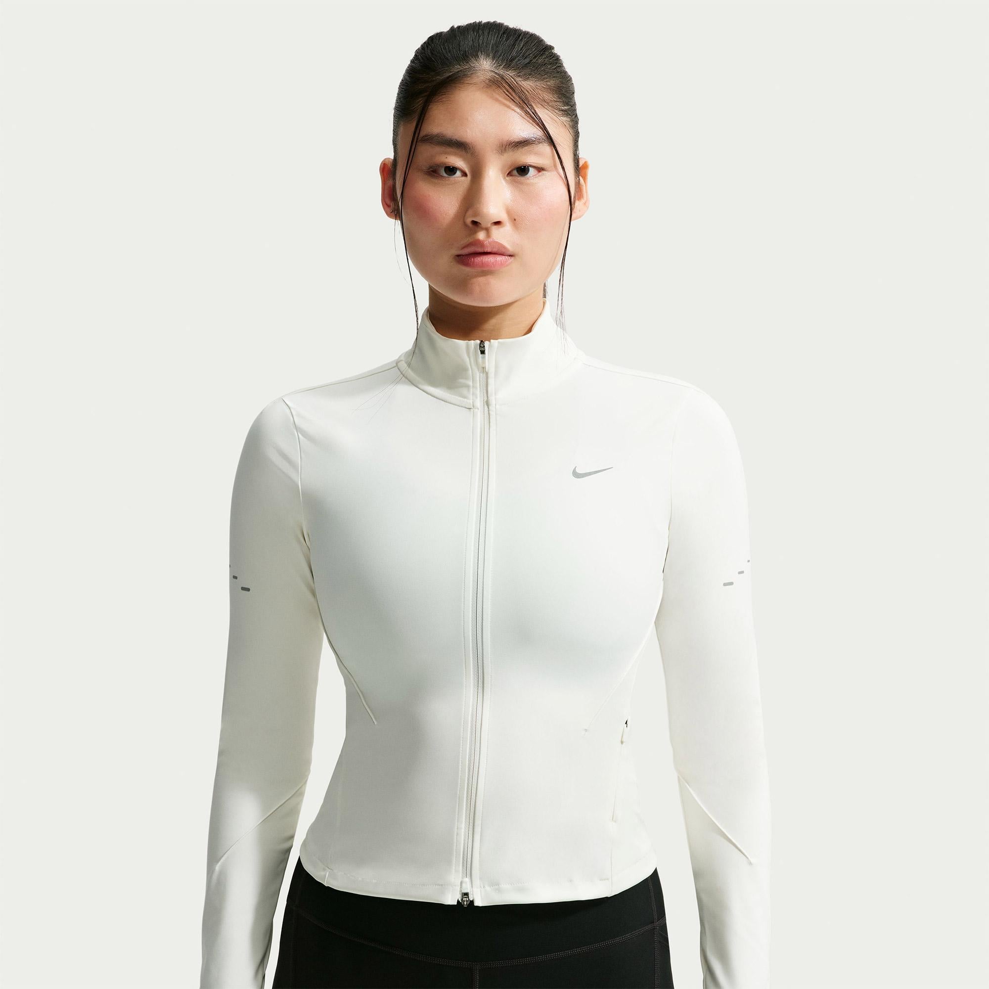 Nike Swift Dri-Fit Kadın Beyaz Sweatshirt