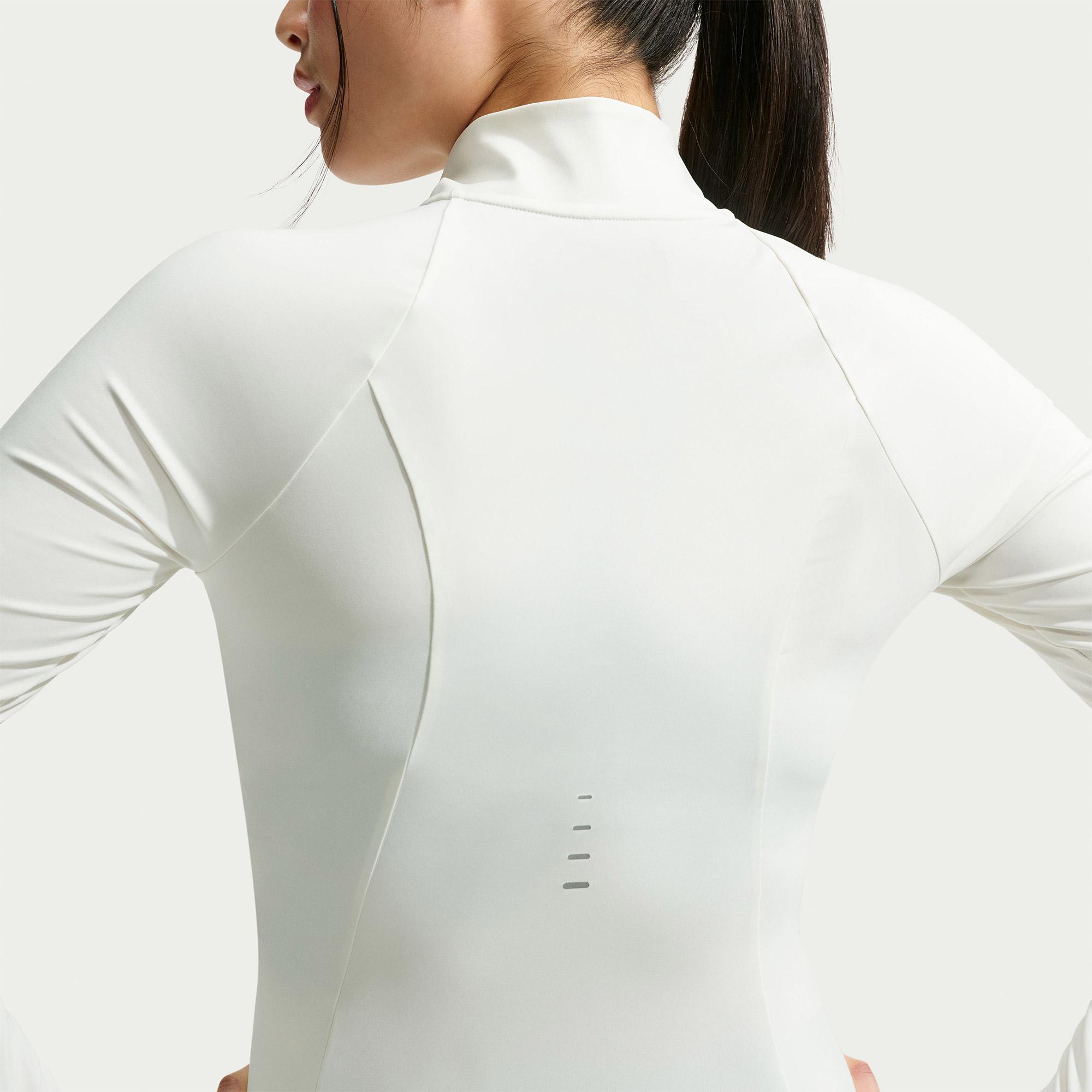Nike Swift Dri-Fit Kadın Beyaz Sweatshirt