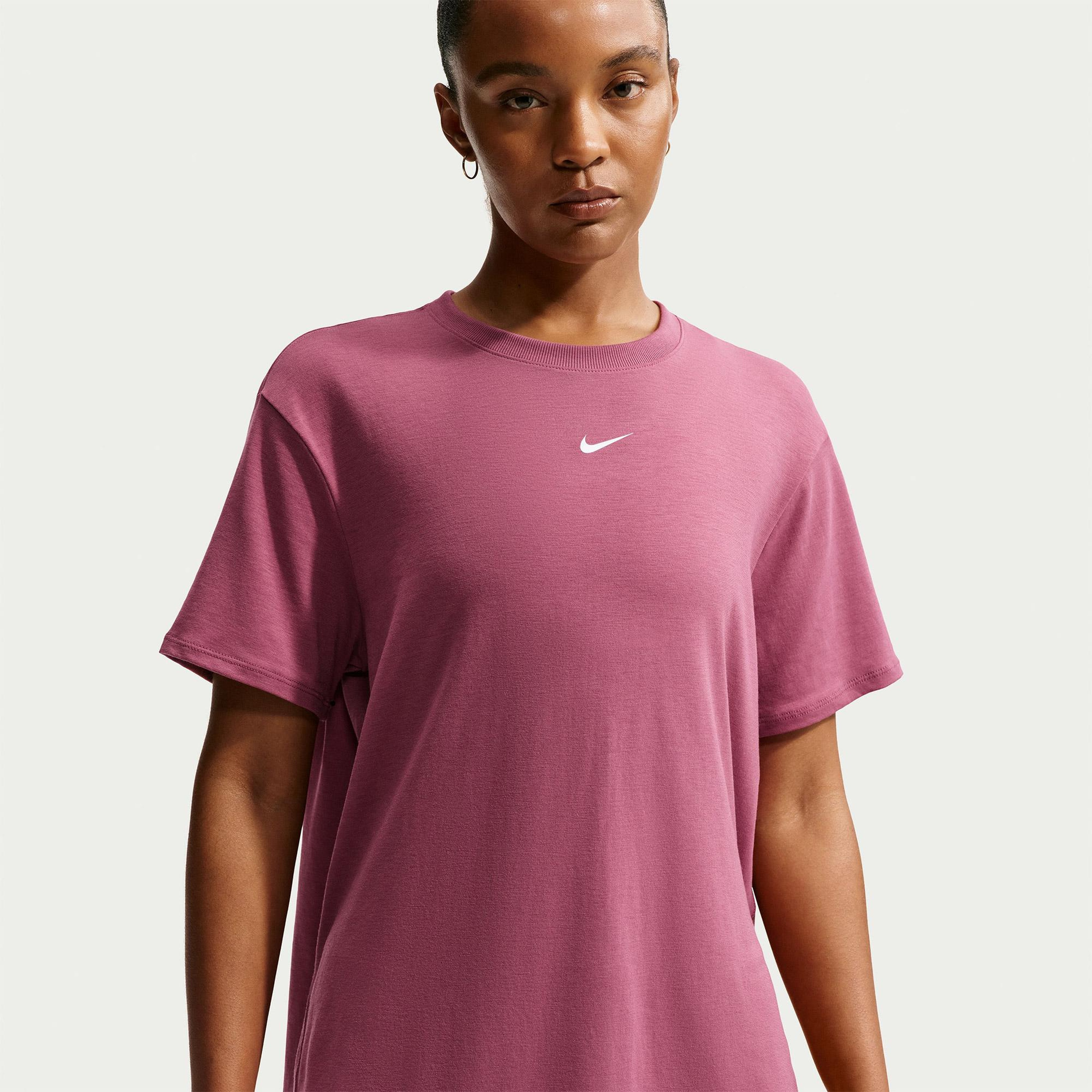 Nike One Relaxed Dri-Fit Kadın Pembe T-Shirt