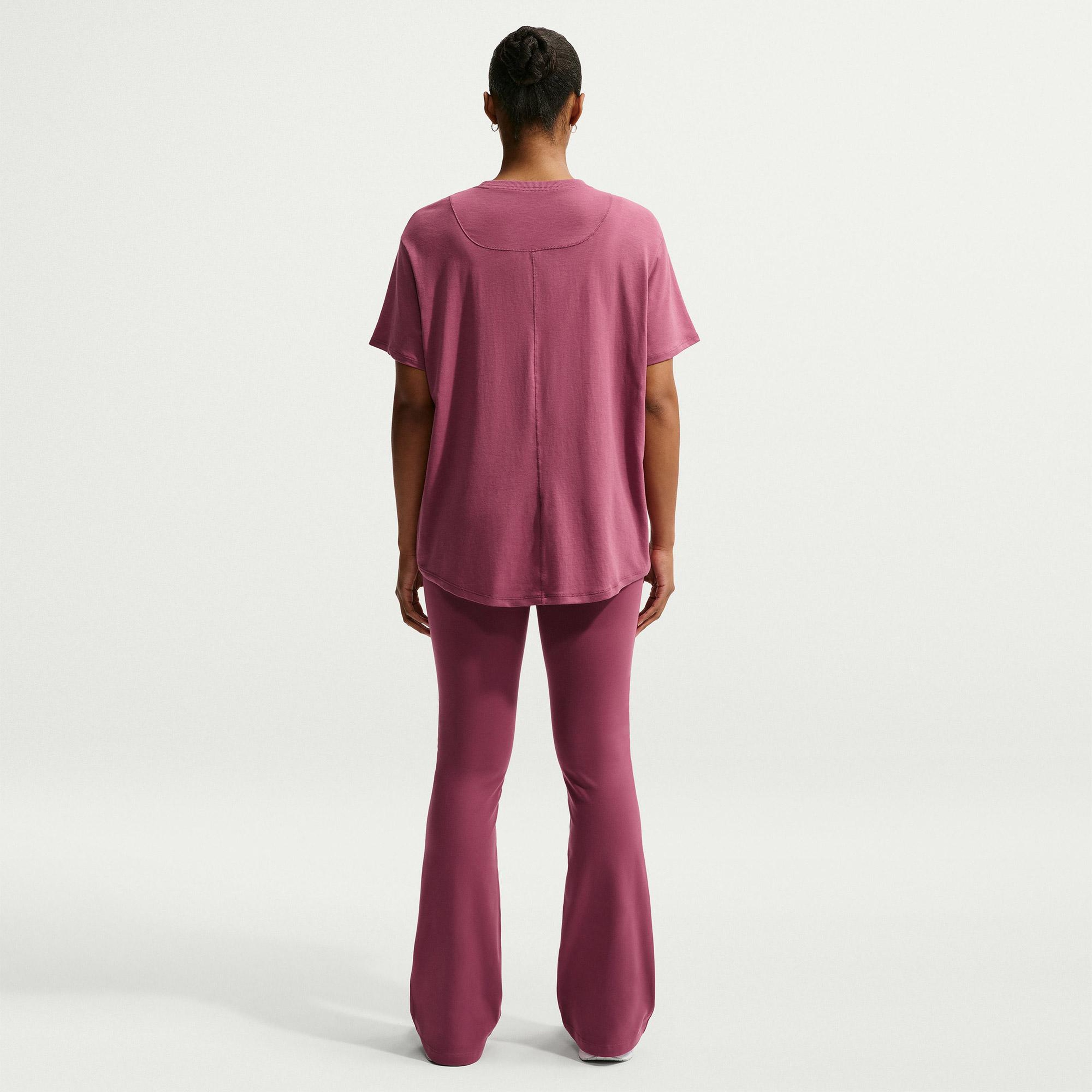 Nike One Relaxed Dri-Fit Kadın Pembe T-Shirt