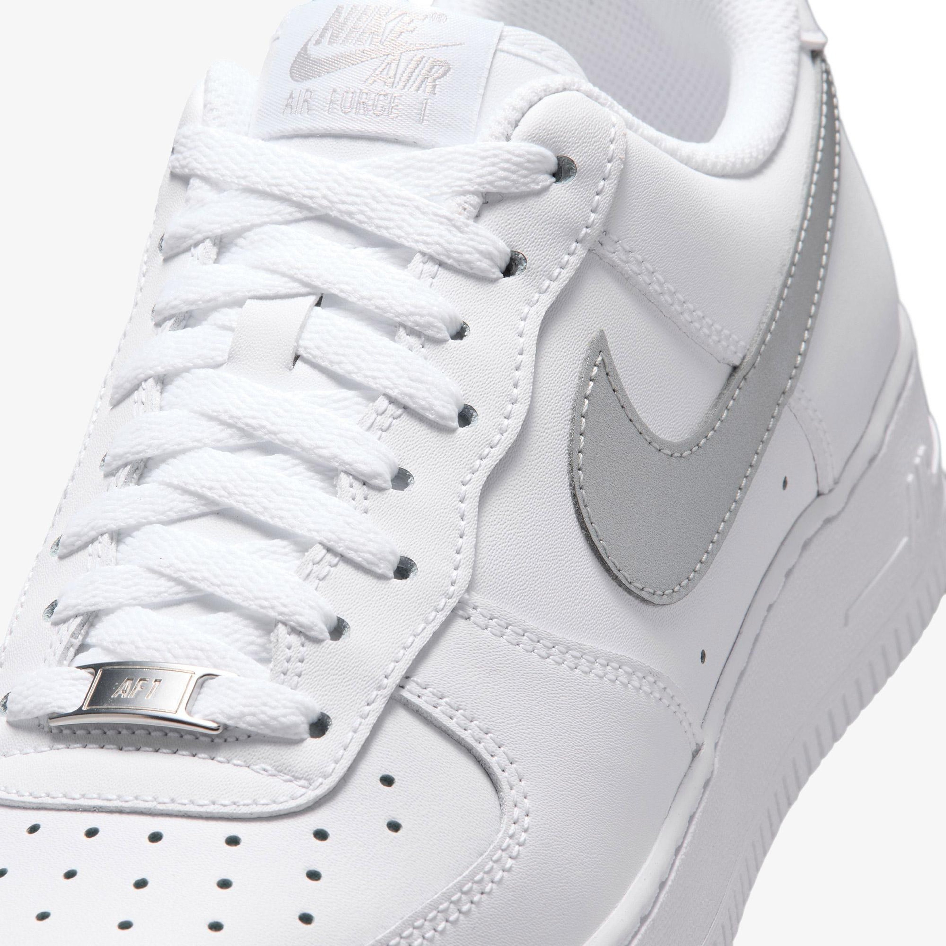 Nike Air Force 1 '07 Erkek Beyaz Spor Ayakkabı