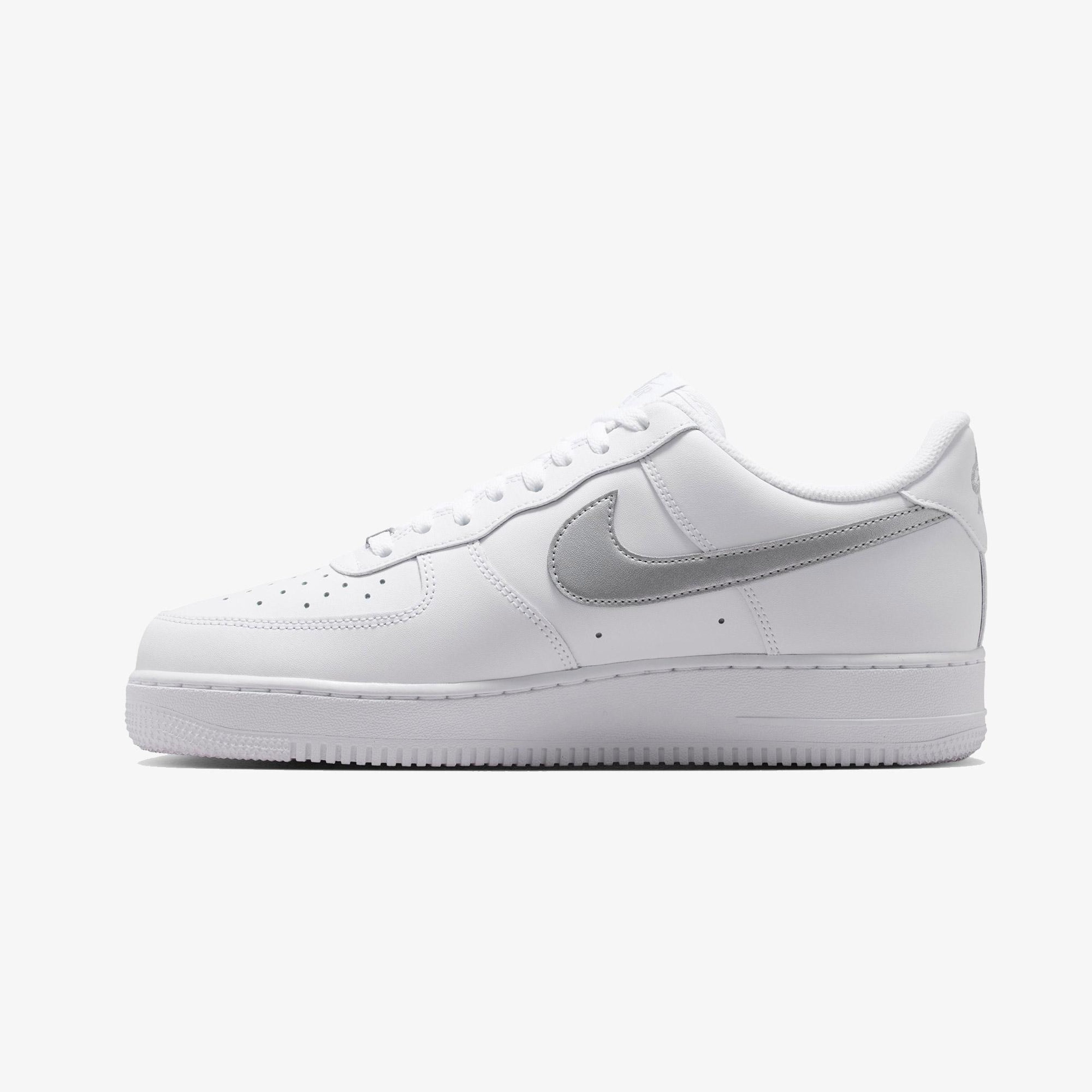 Nike Air Force 1 '07 Erkek Beyaz Spor Ayakkabı