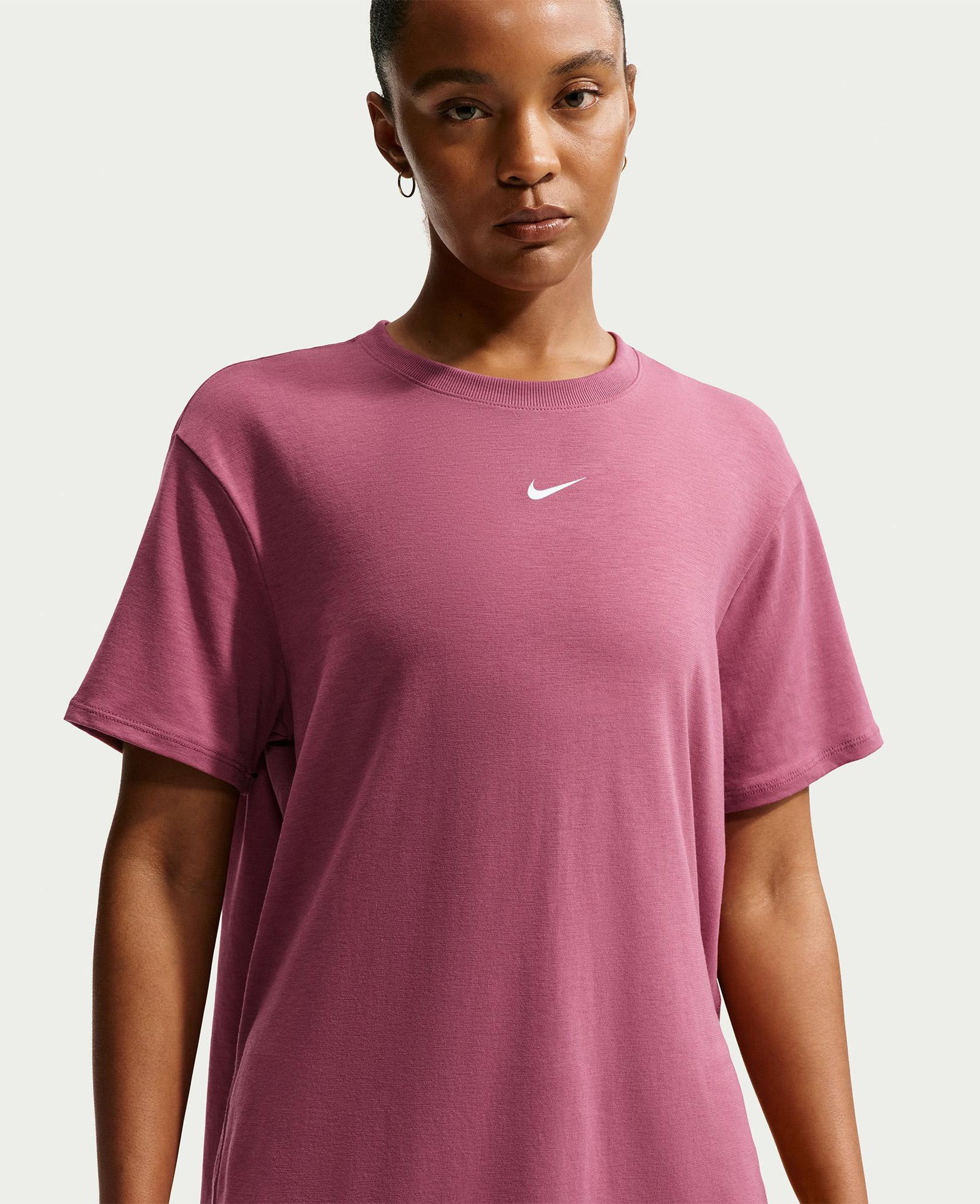 Nike One Relaxed Dri-Fit Kadın Pembe T-Shirt