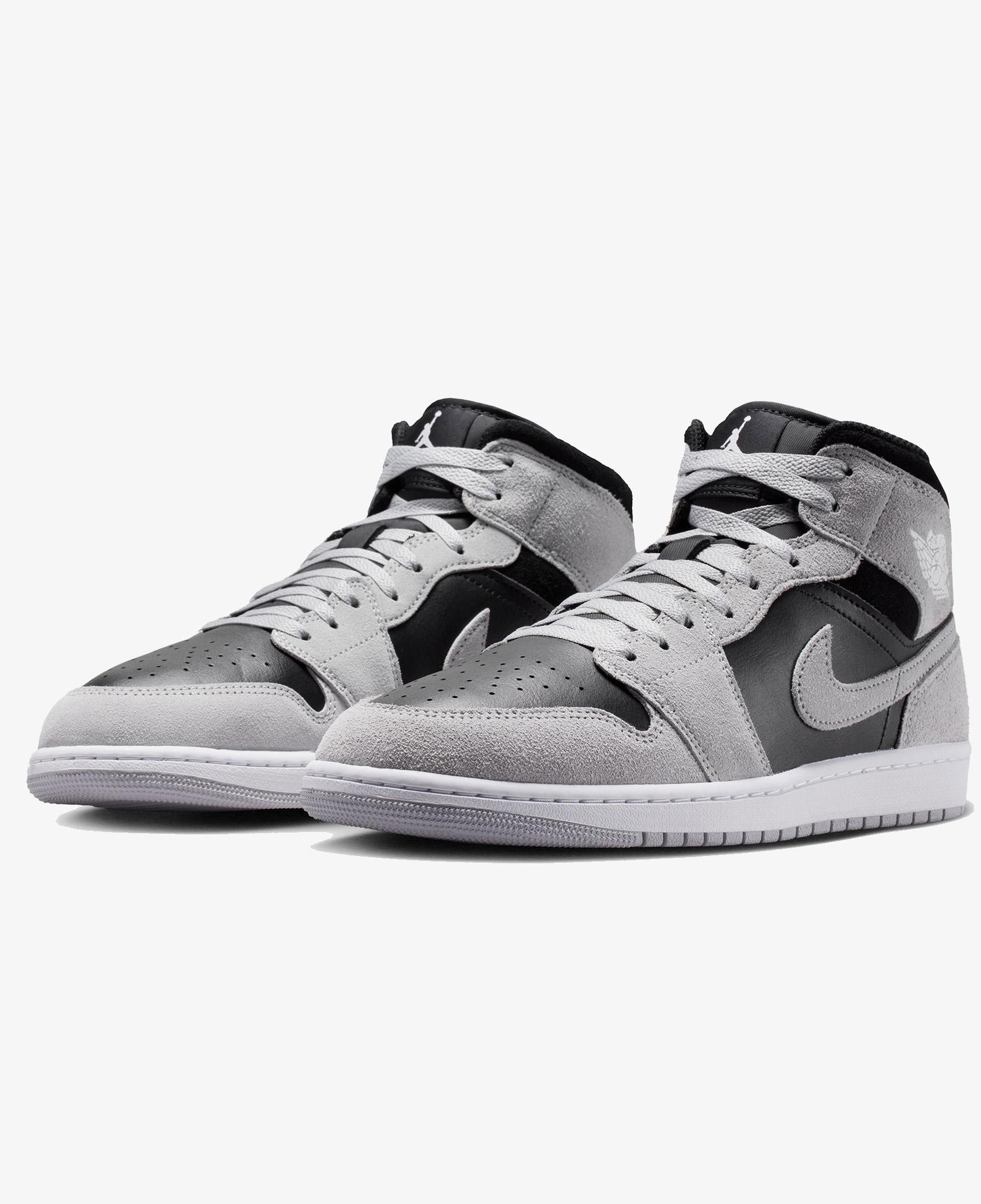 Jordan Air 1 Mid Erkek Gri Spor Ayakkabı