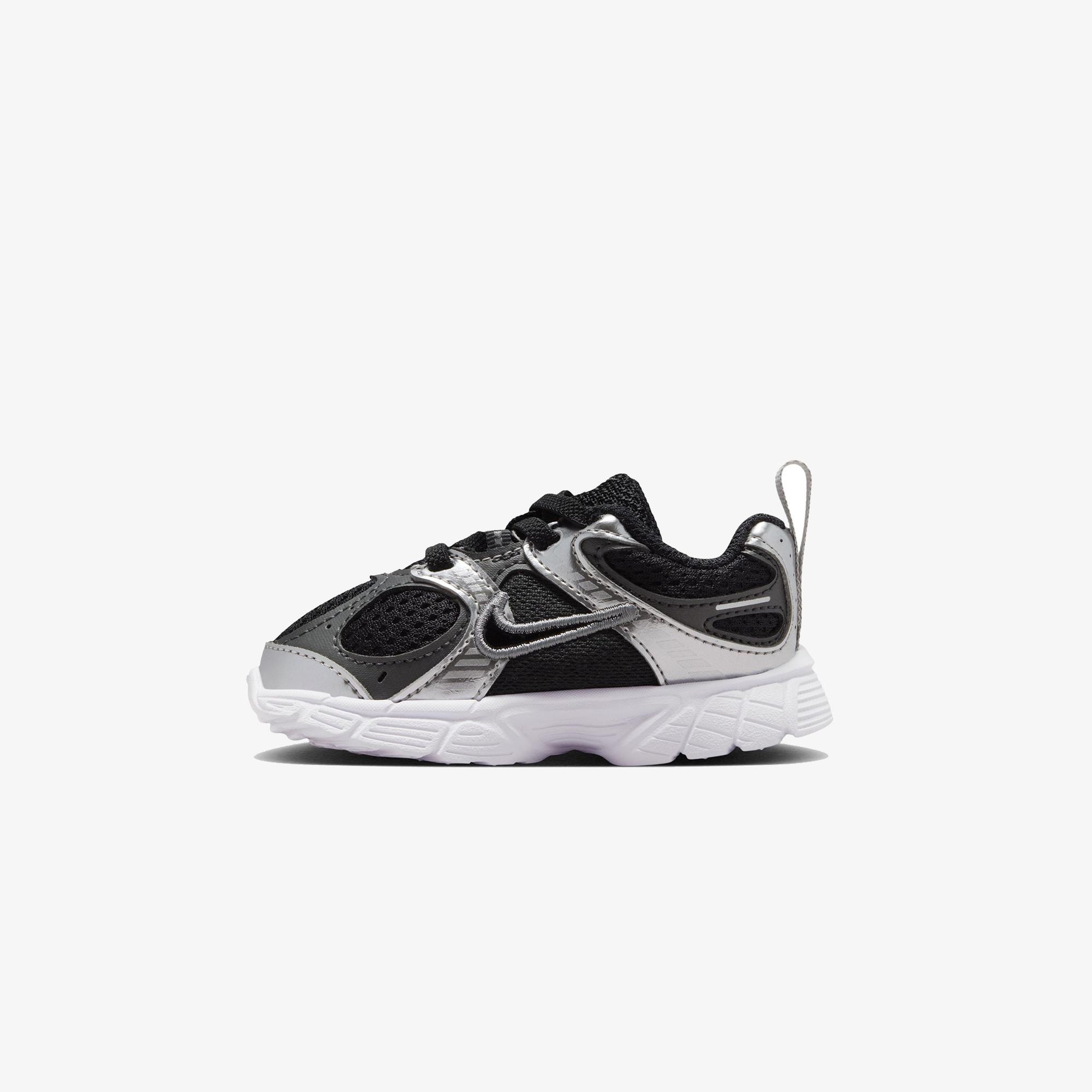 Nike V5 RNR Çocuk Siyah Spor Ayakkabı