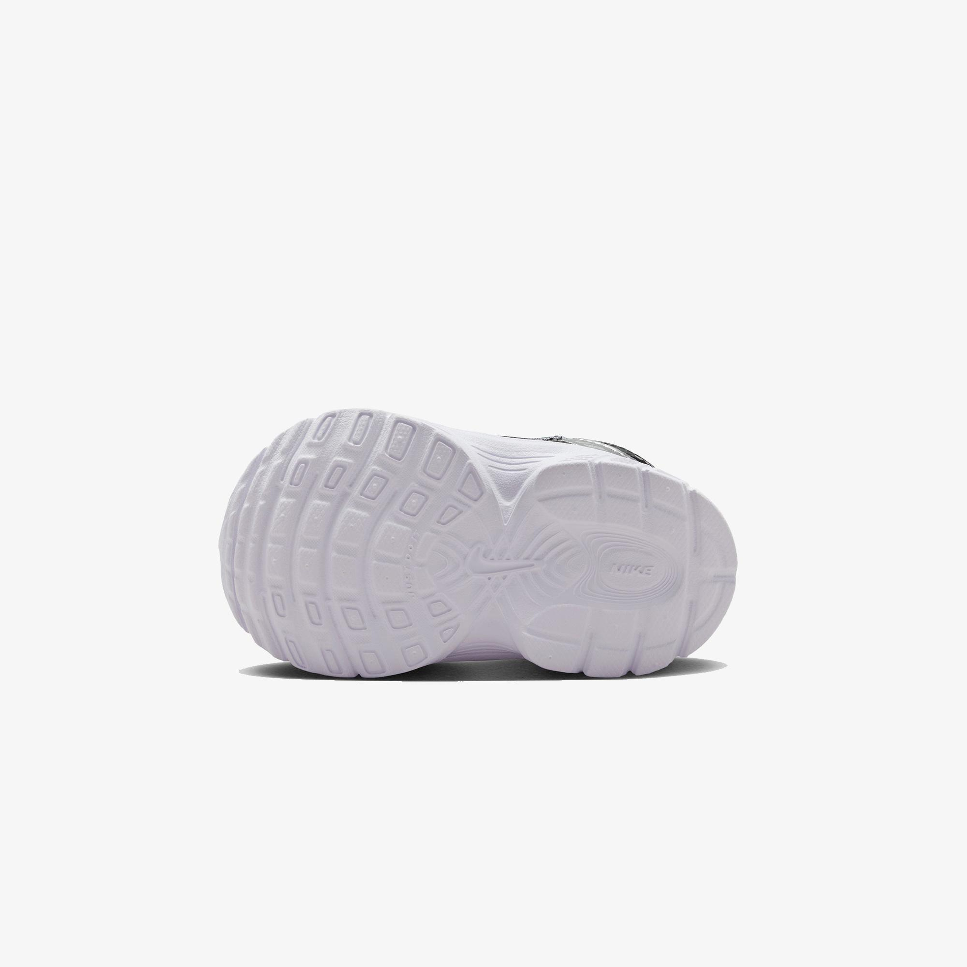 Nike V5 RNR Çocuk Siyah Spor Ayakkabı