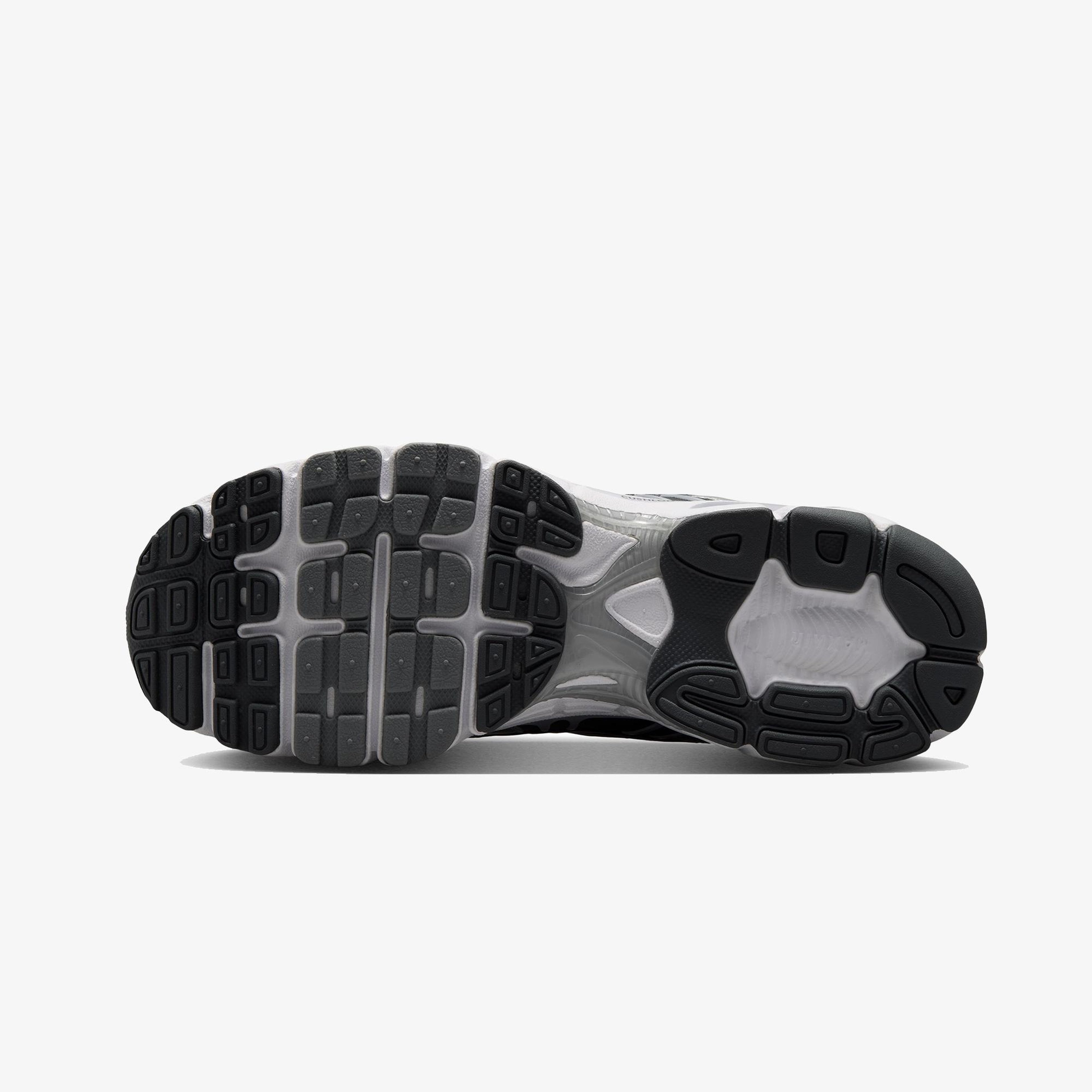 Nike Air Max Moto 2K Erkek Gri Spor Ayakkabı