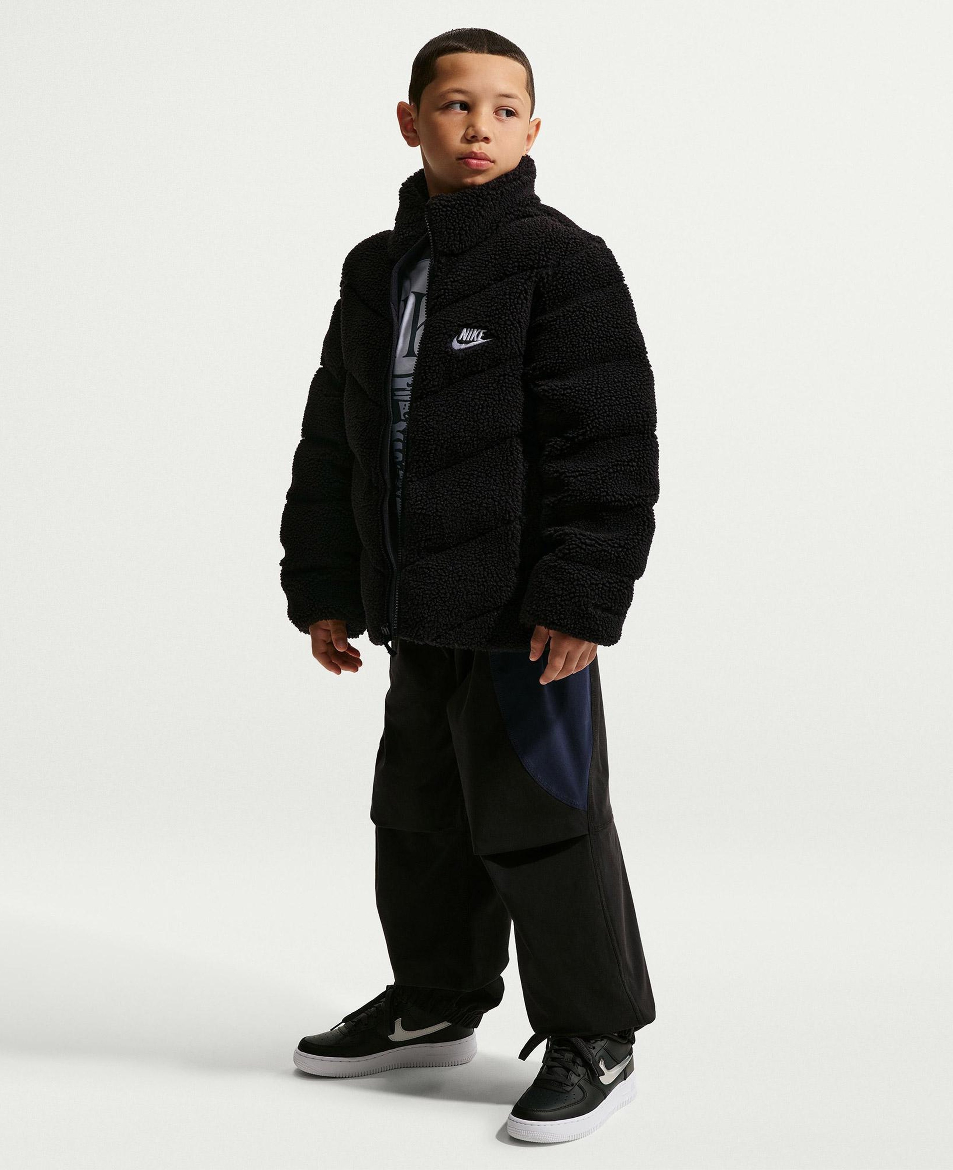 Nike Sportswear Therma-Fit Puffer Genç Çocuk Siyah Mont