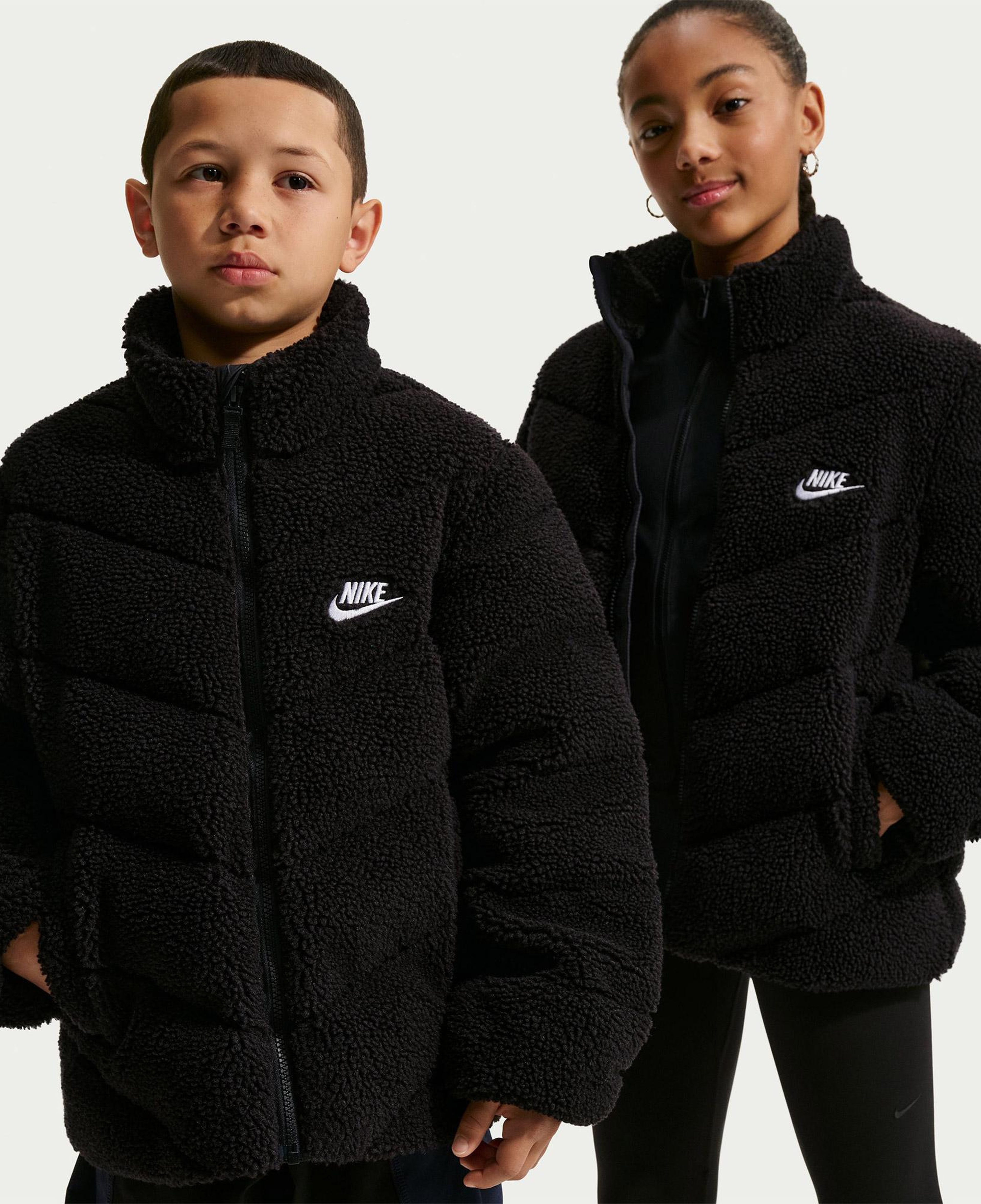 Nike Sportswear Therma-Fit Puffer Genç Çocuk Siyah Mont