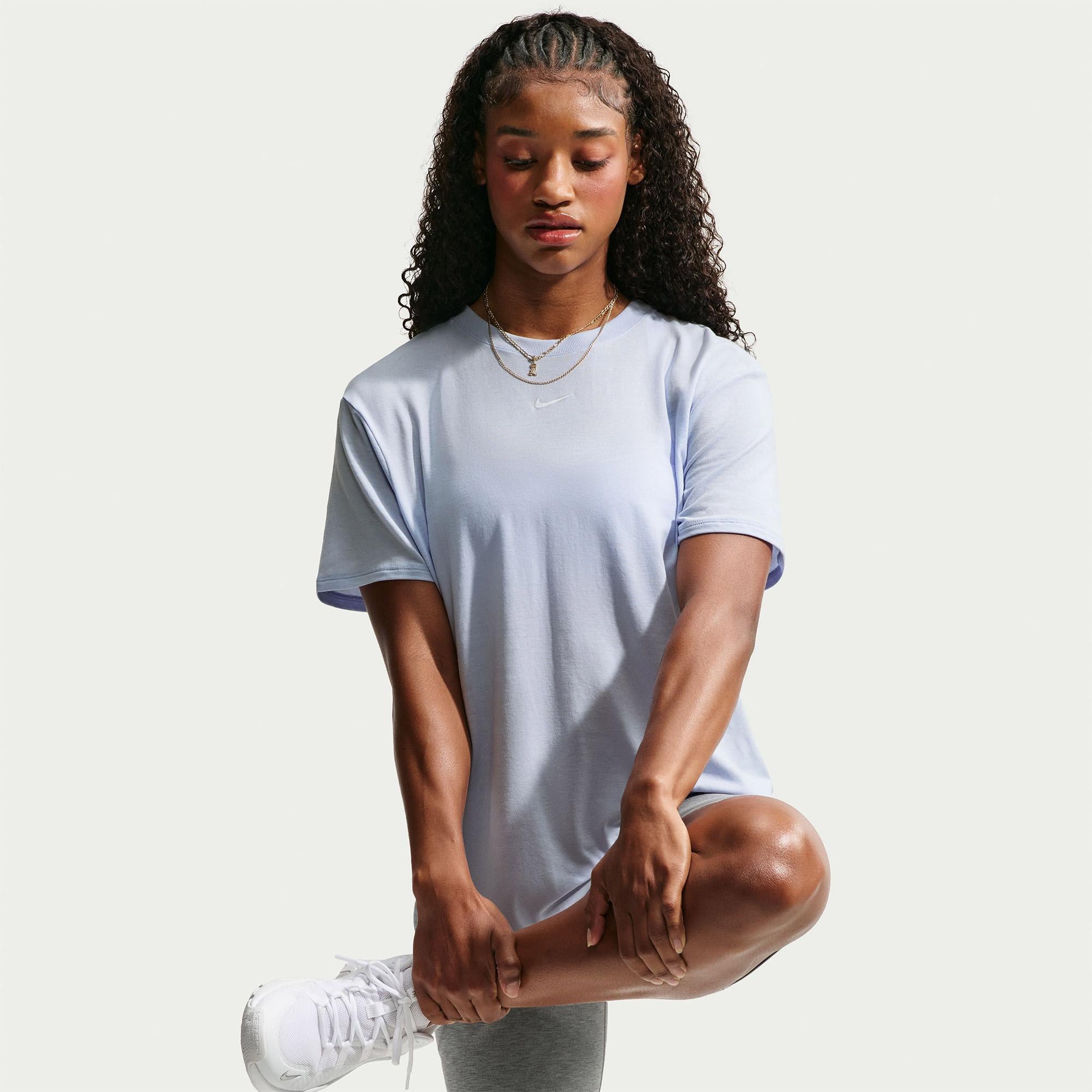 Nike One Relaxed Dri-Fit Kadın Mavi T-Shirt