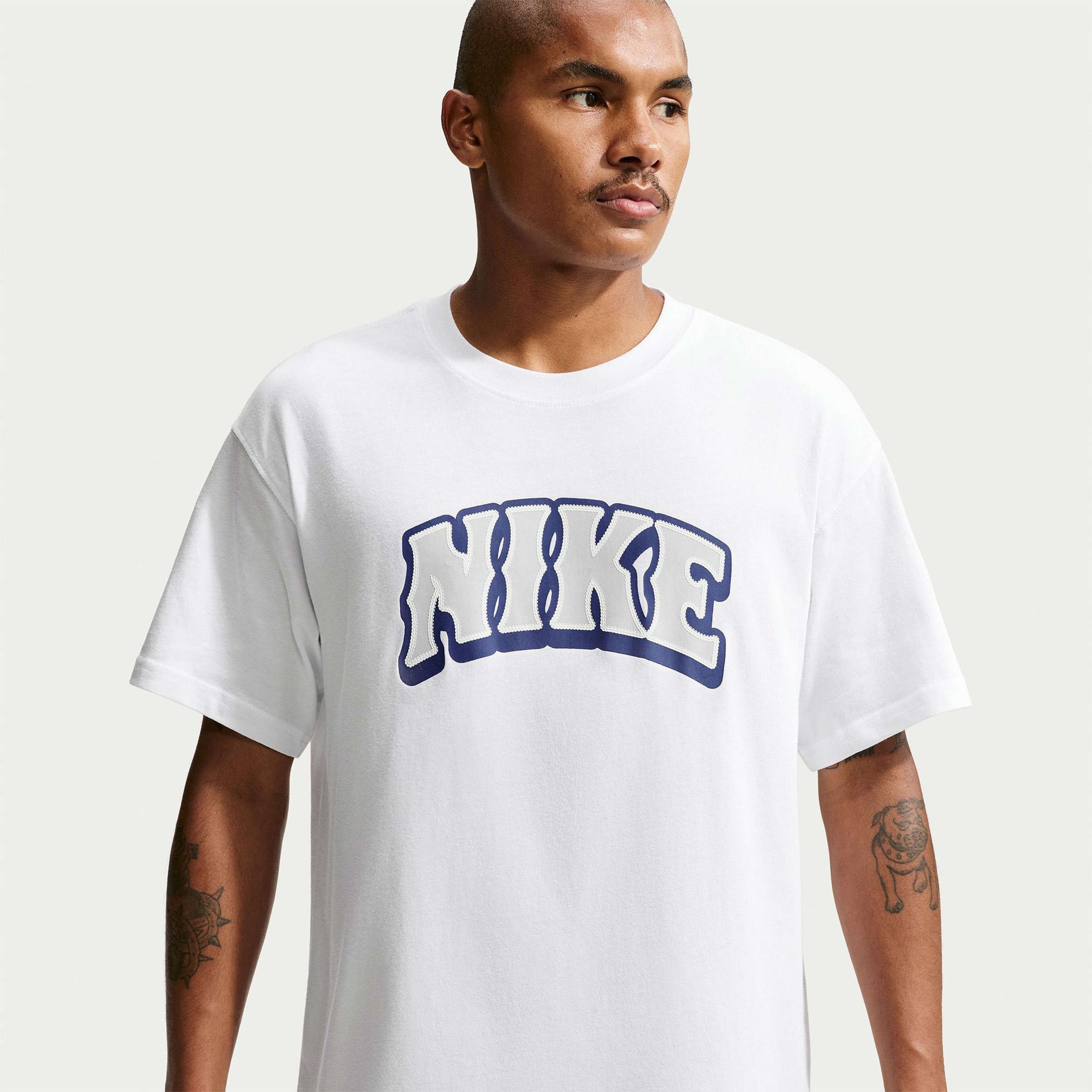 Nike Sportswear Loose Ball Erkek Beyaz T-Shirt