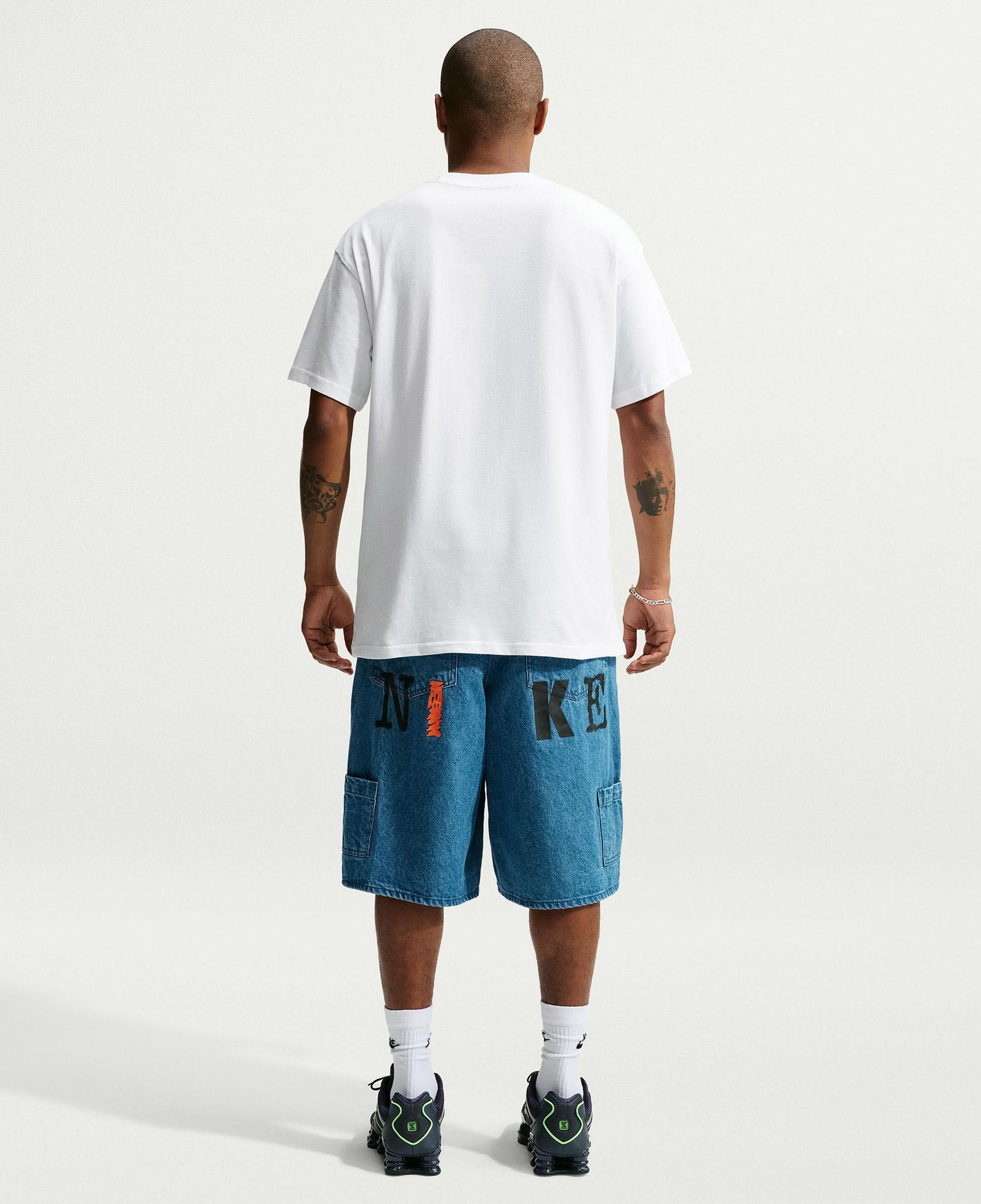 Nike Sportswear Loose Ball Erkek Beyaz T-Shirt