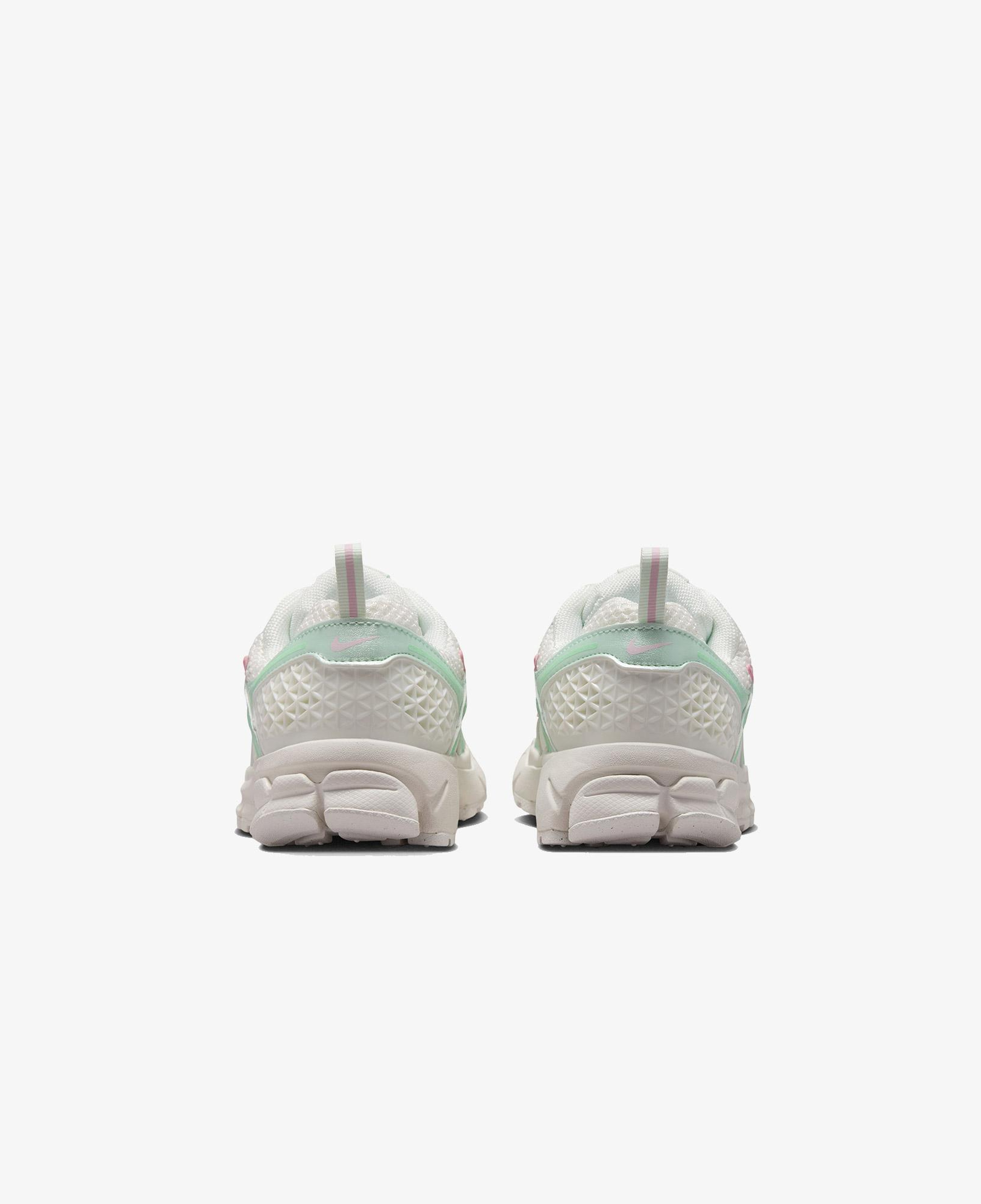 Nike Vomero 5 Yeşil Spor Ayakkabı