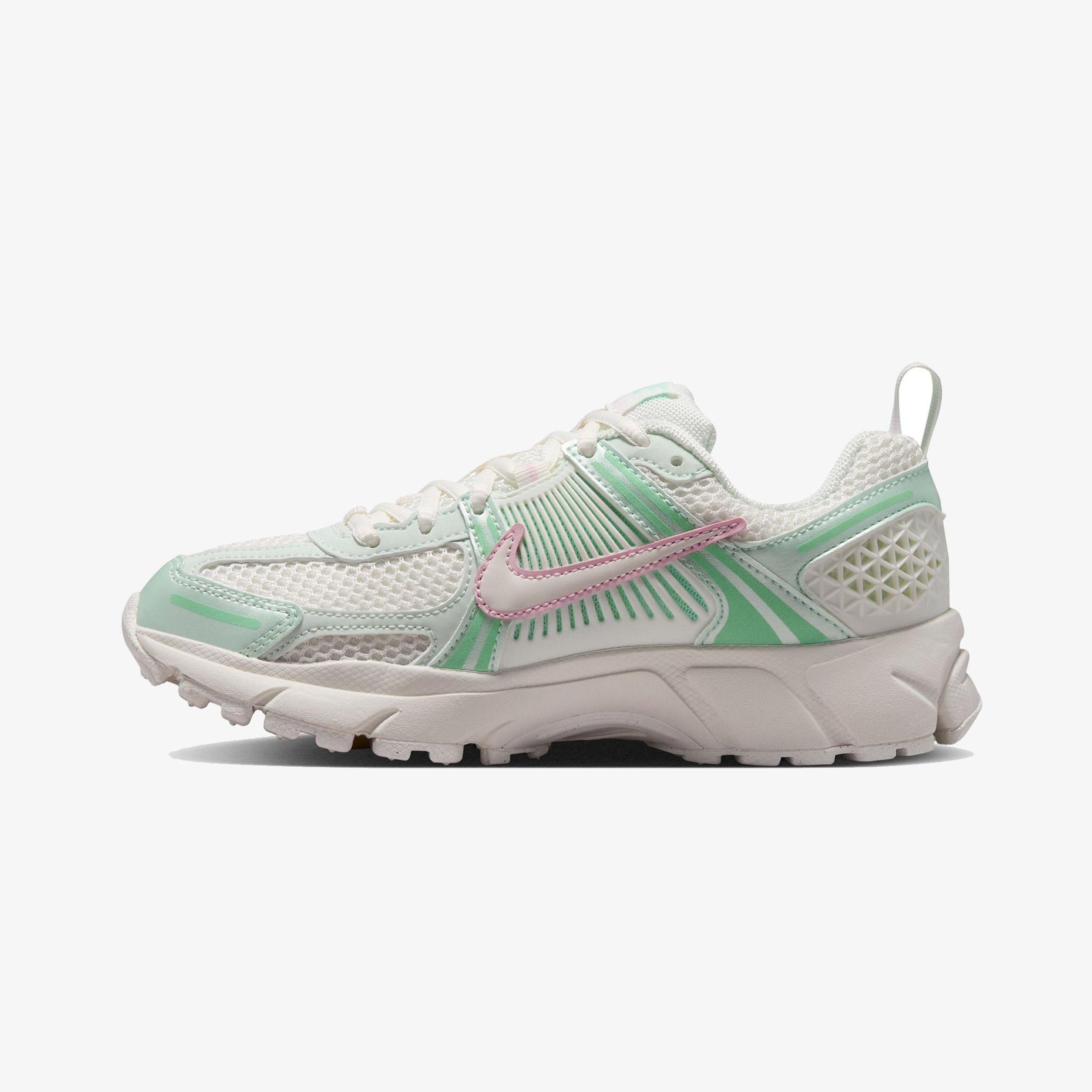 Nike Vomero 5 Yeşil Spor Ayakkabı