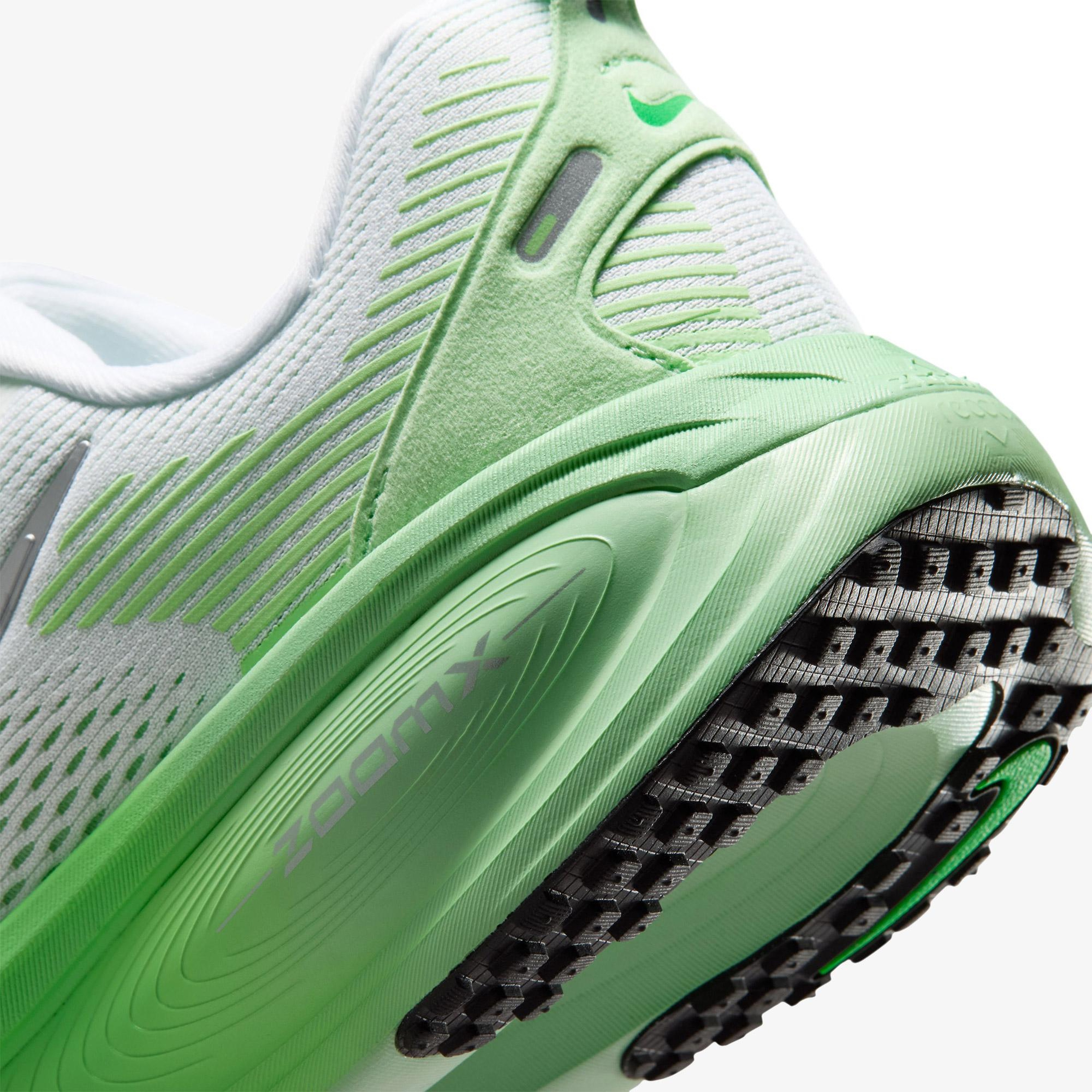 Nike Vomero 18 Kadın Yeşil Koşu Ayakkabısı