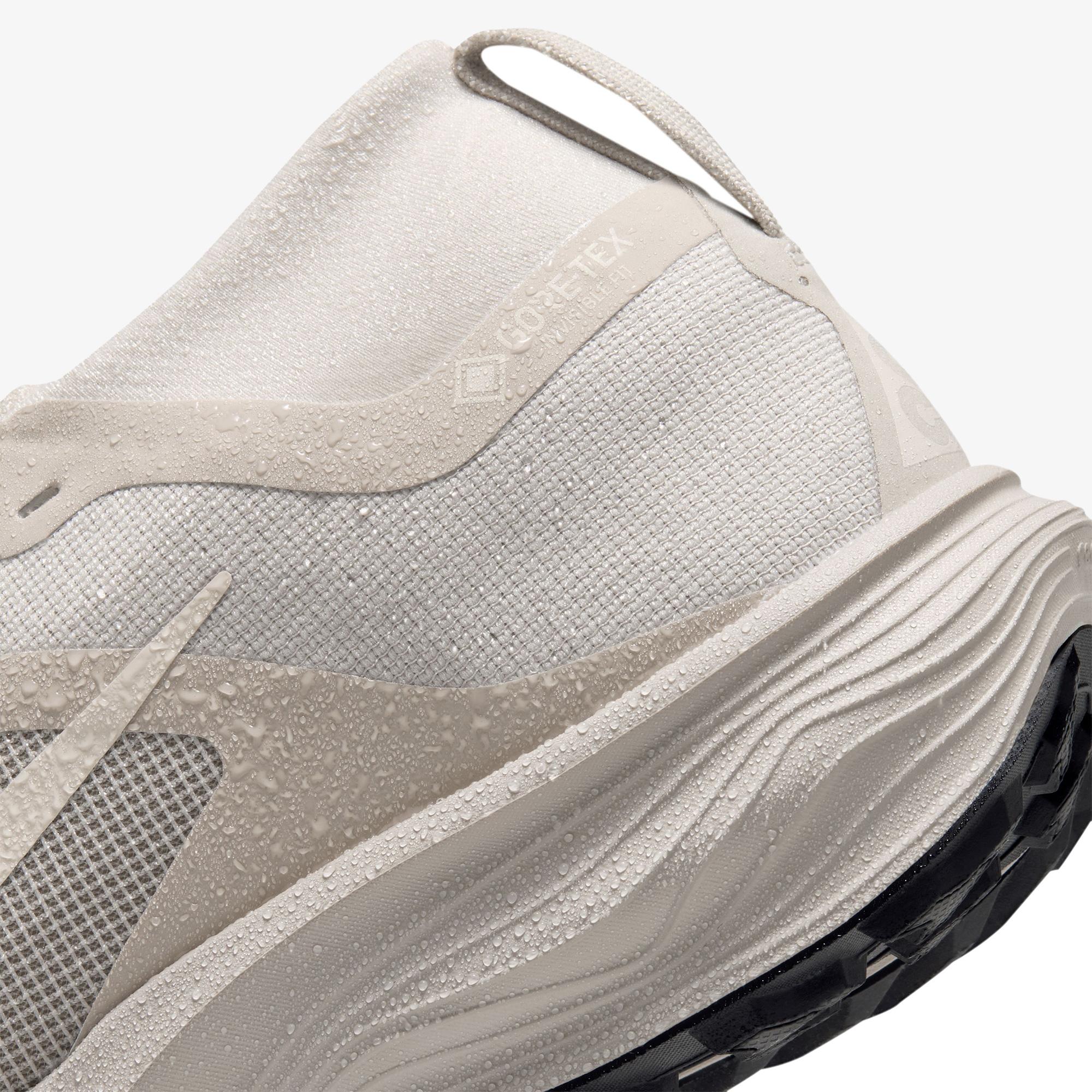 Nike ACG Pegasus Trail Gore-Tex Kadın Krem Rengi Spor Ayakkabı