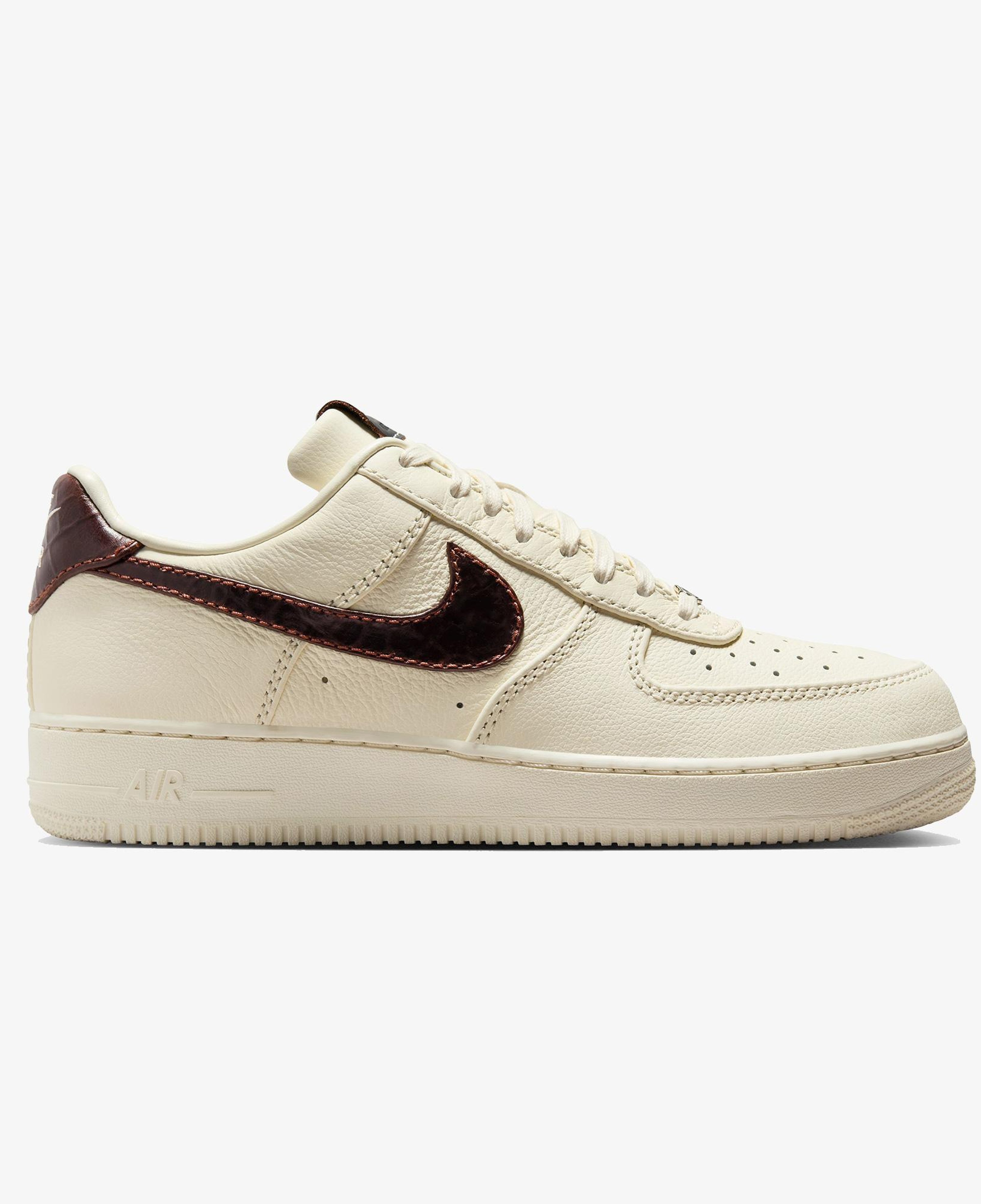 Nike Air Force 1 '07 Erkek Krem Rengi Spor Ayakkabı