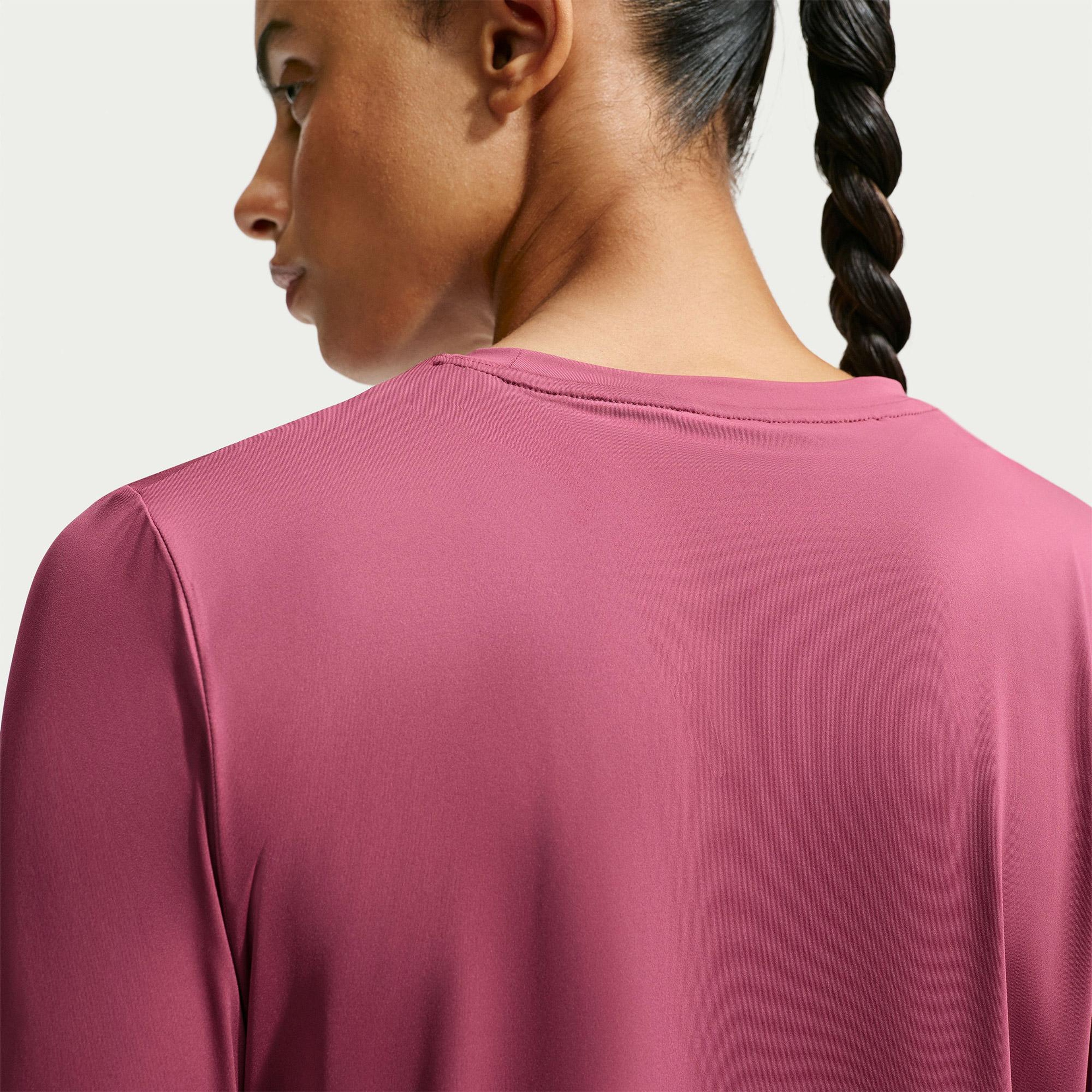 Nike One Classic Dri-Fit Kadın Pembe Sweatshirt