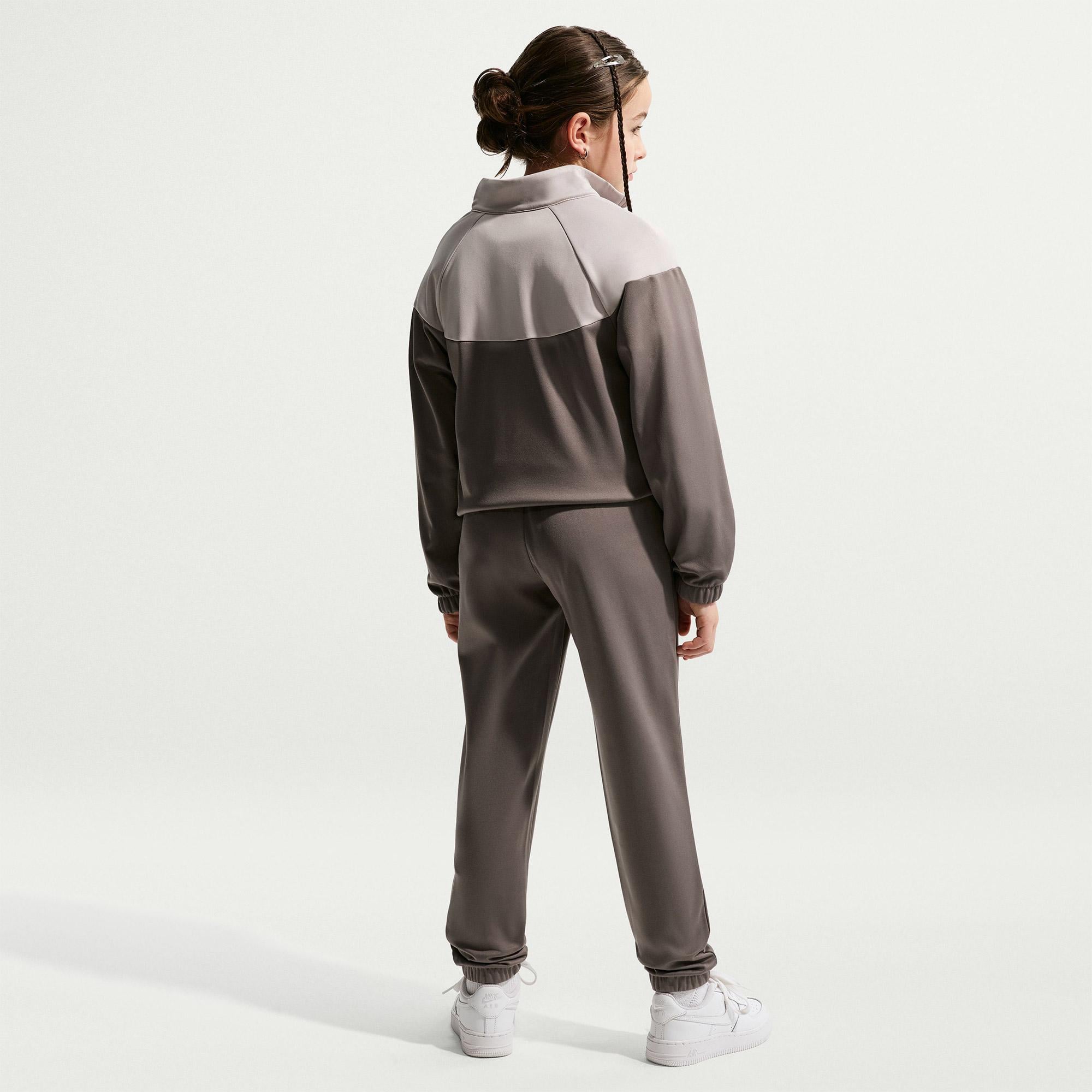 Nike Dri-Fit Sportswear Genç Çocuk Kahverengi Eşofman Takımı