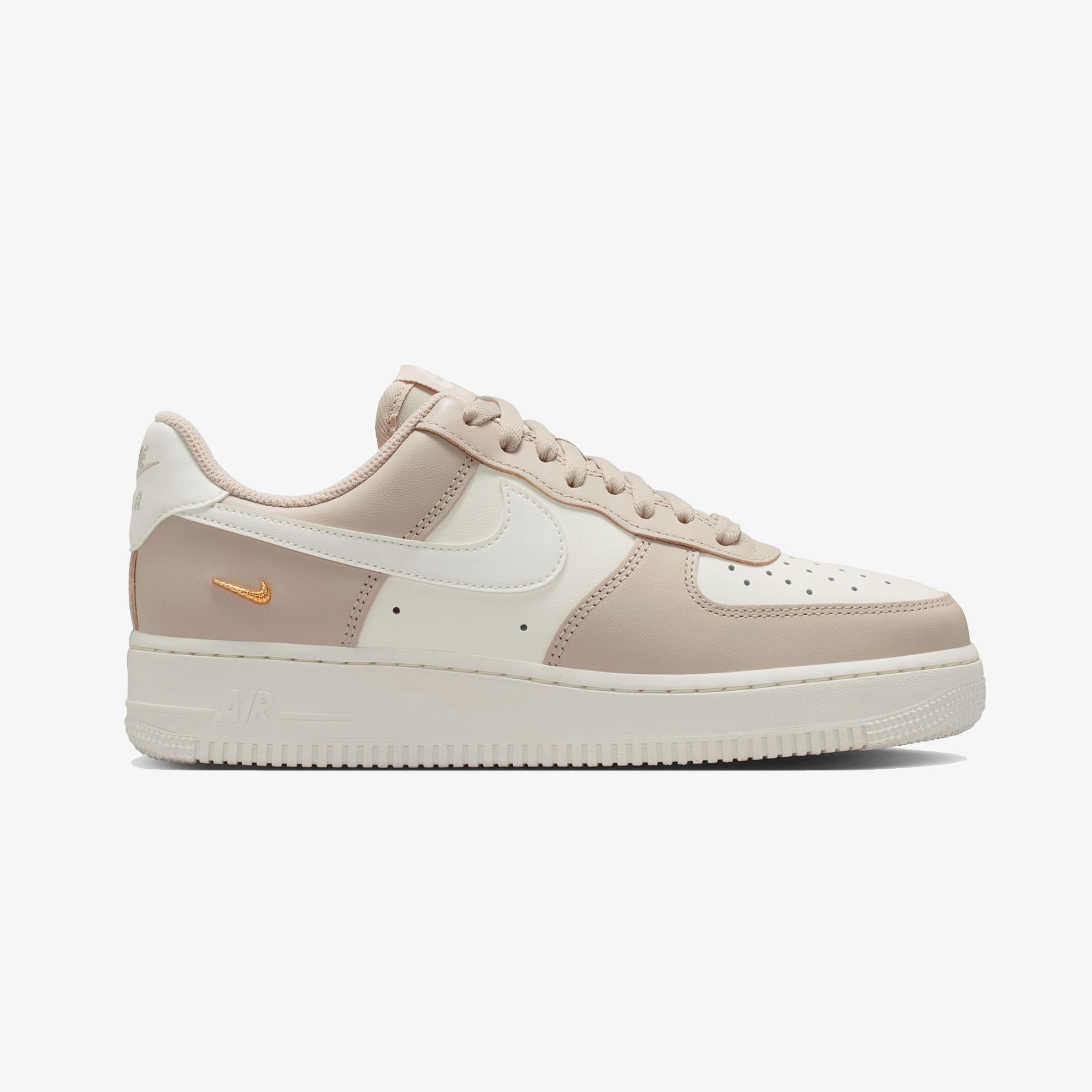 Nike Air Force 1 '07 Low Kadın Bej Spor Ayakkabı