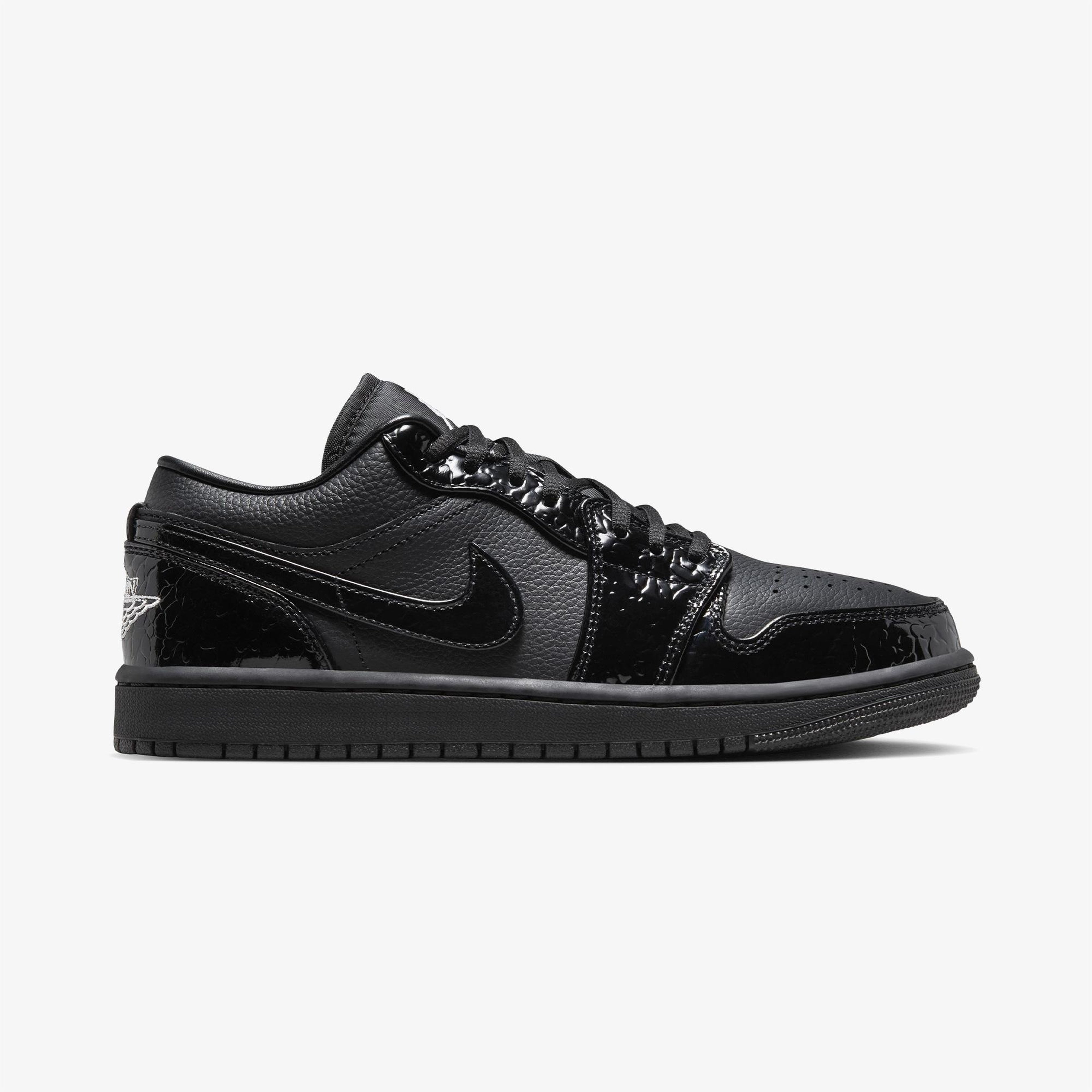 Jordan Air 1 Low SE Kadın Siyah Spor Ayakkabı