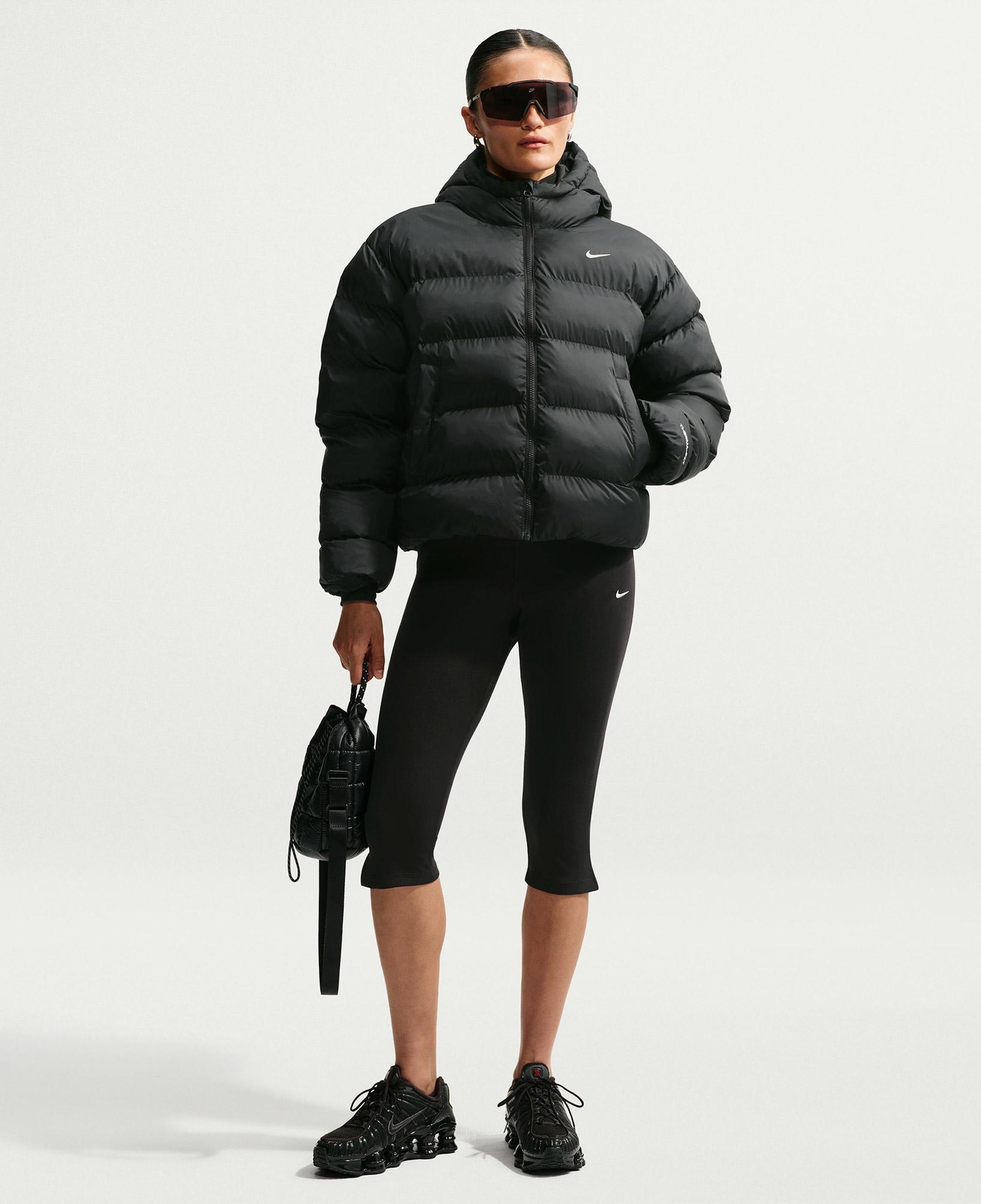 Nike Classic Therma-Fit Kadın Siyah Mont