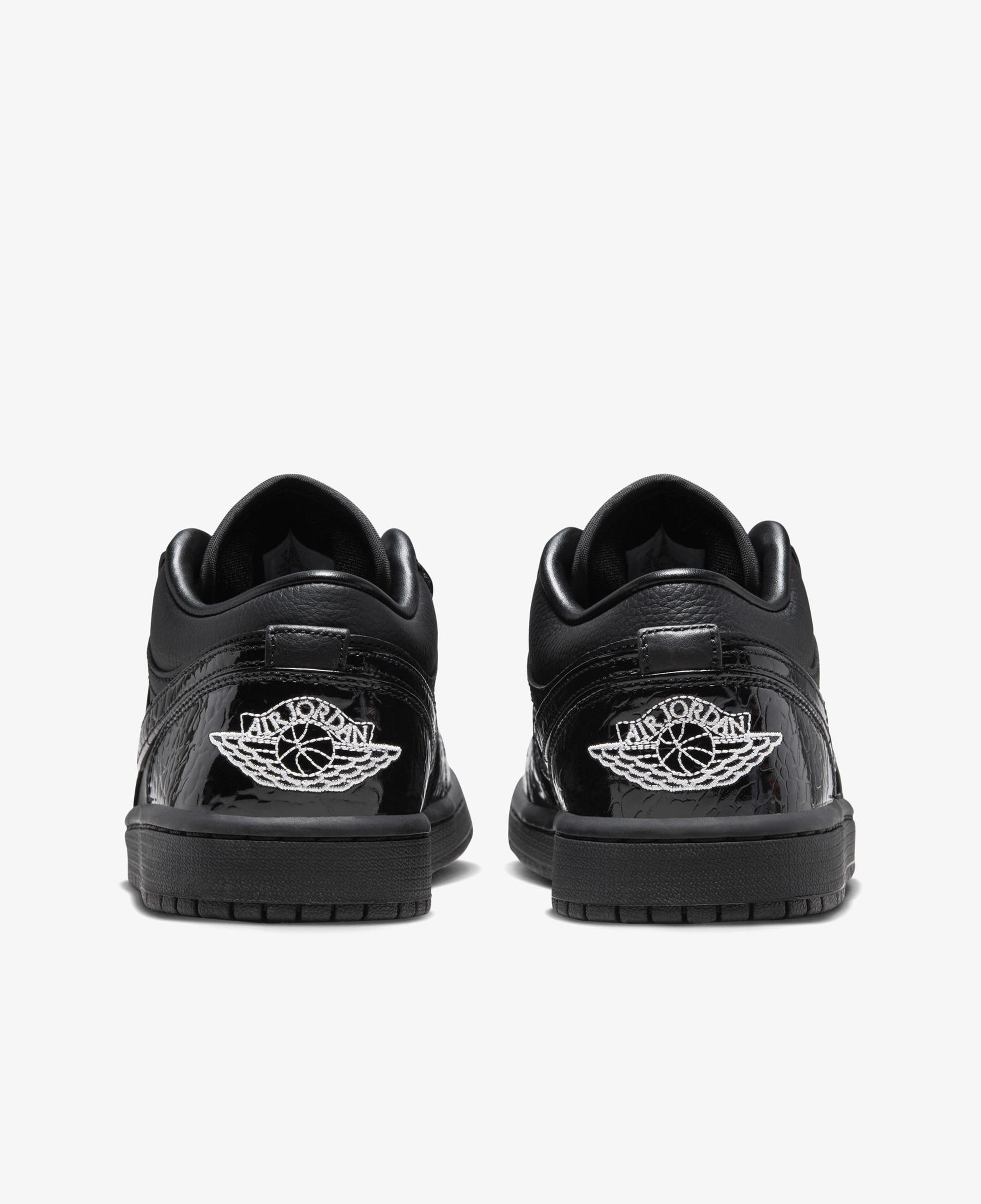 Jordan Air 1 Low SE Kadın Siyah Spor Ayakkabı