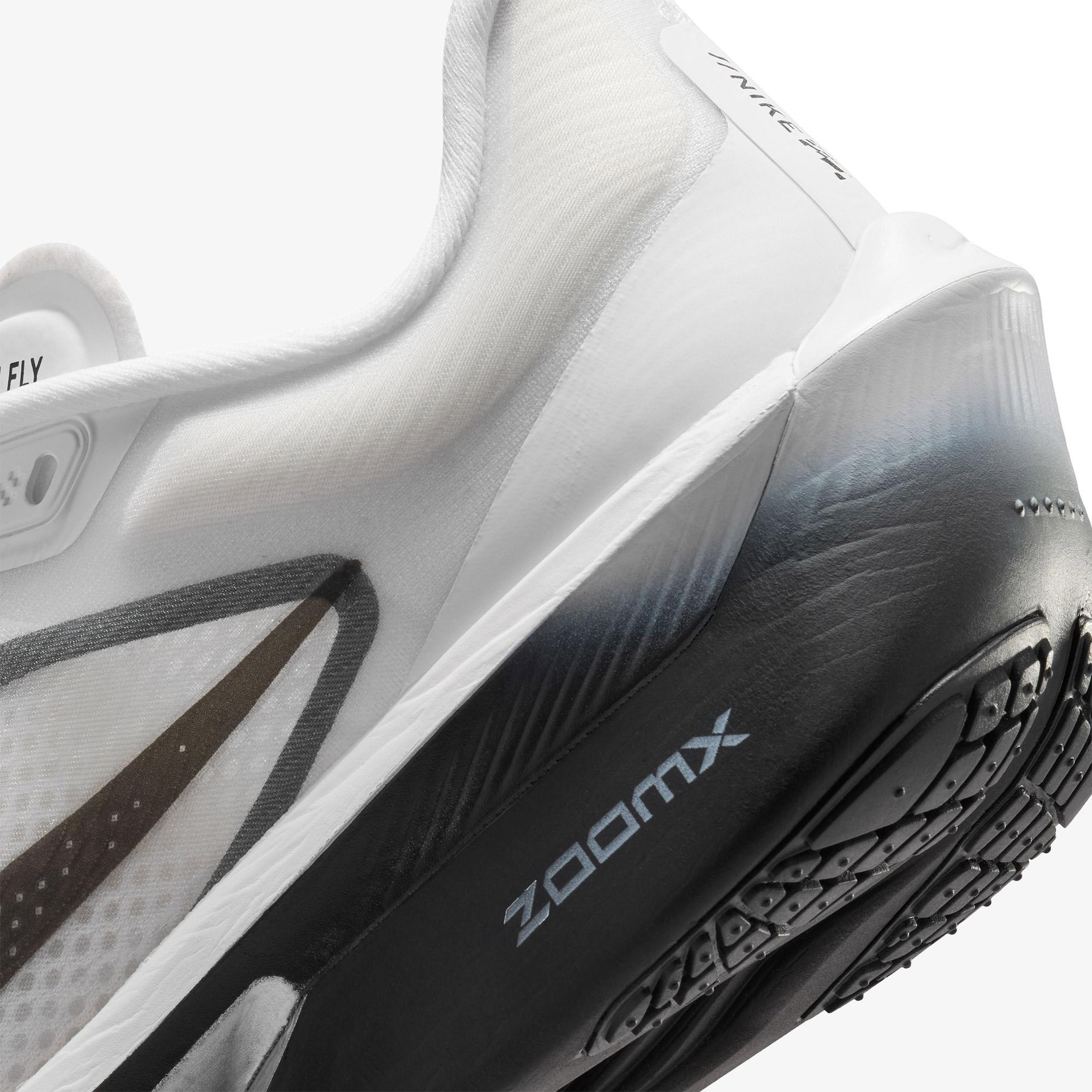 Nike Zoom Fly 6 Kadın Beyaz Koşu Ayakkabısı