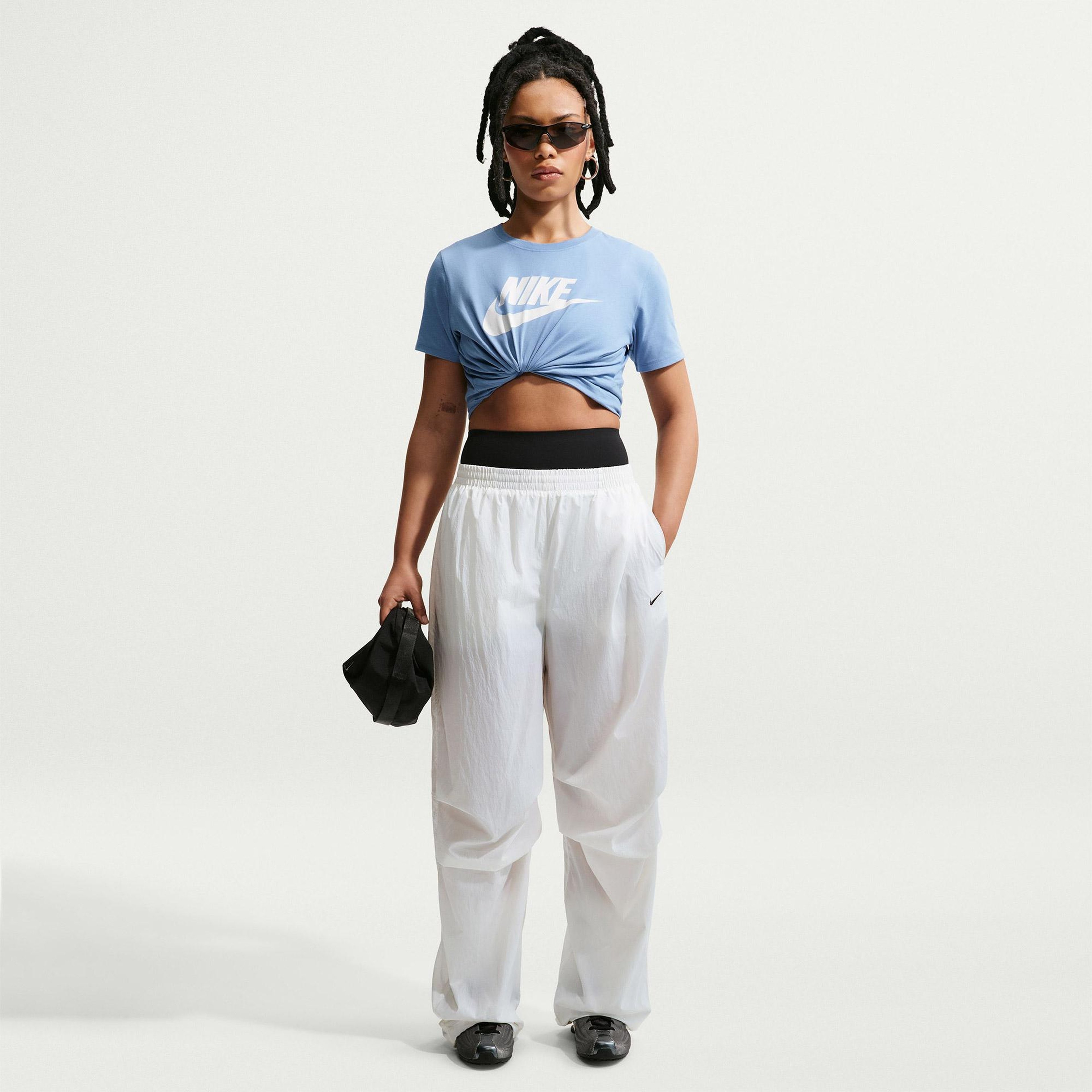Nike Sportswear Club Essentials Futura Kadın Mavi T-Shirt