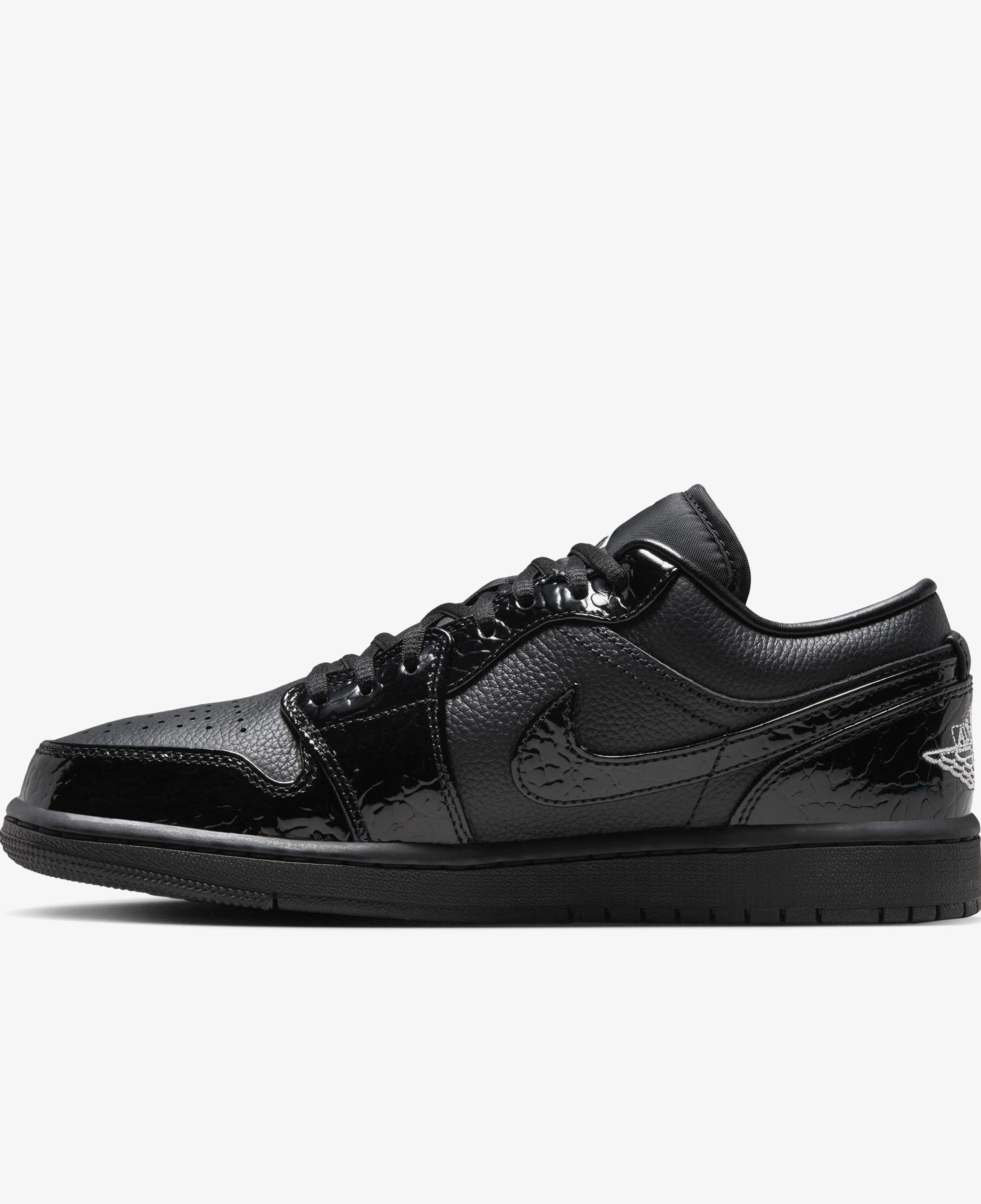 Jordan Air 1 Low SE Kadın Siyah Spor Ayakkabı