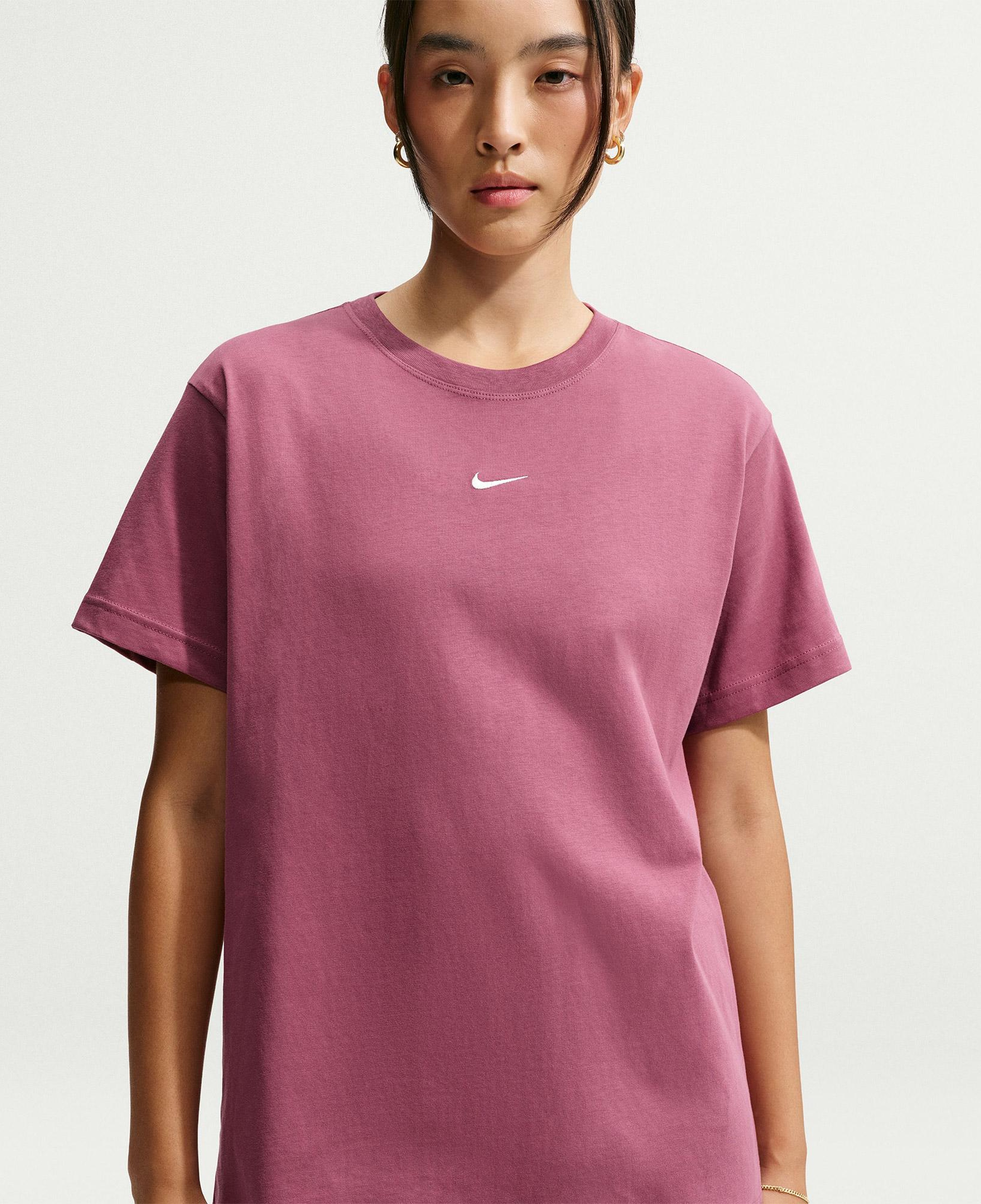 Nike Sportswear Classic Kadın Pembe T-Shirt