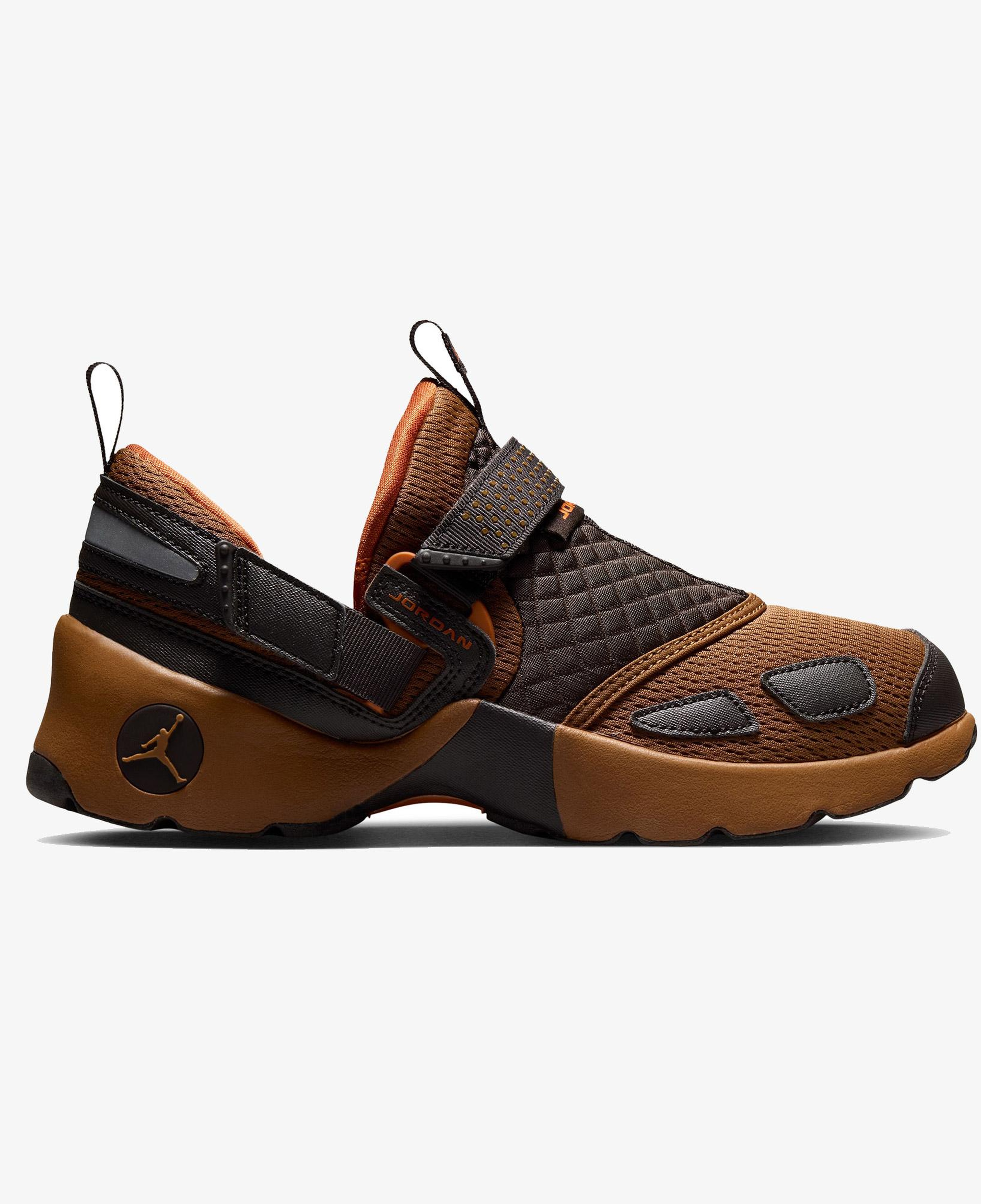 Jordan Trunner LX Kadın Kahverengi Spor Ayakkabı