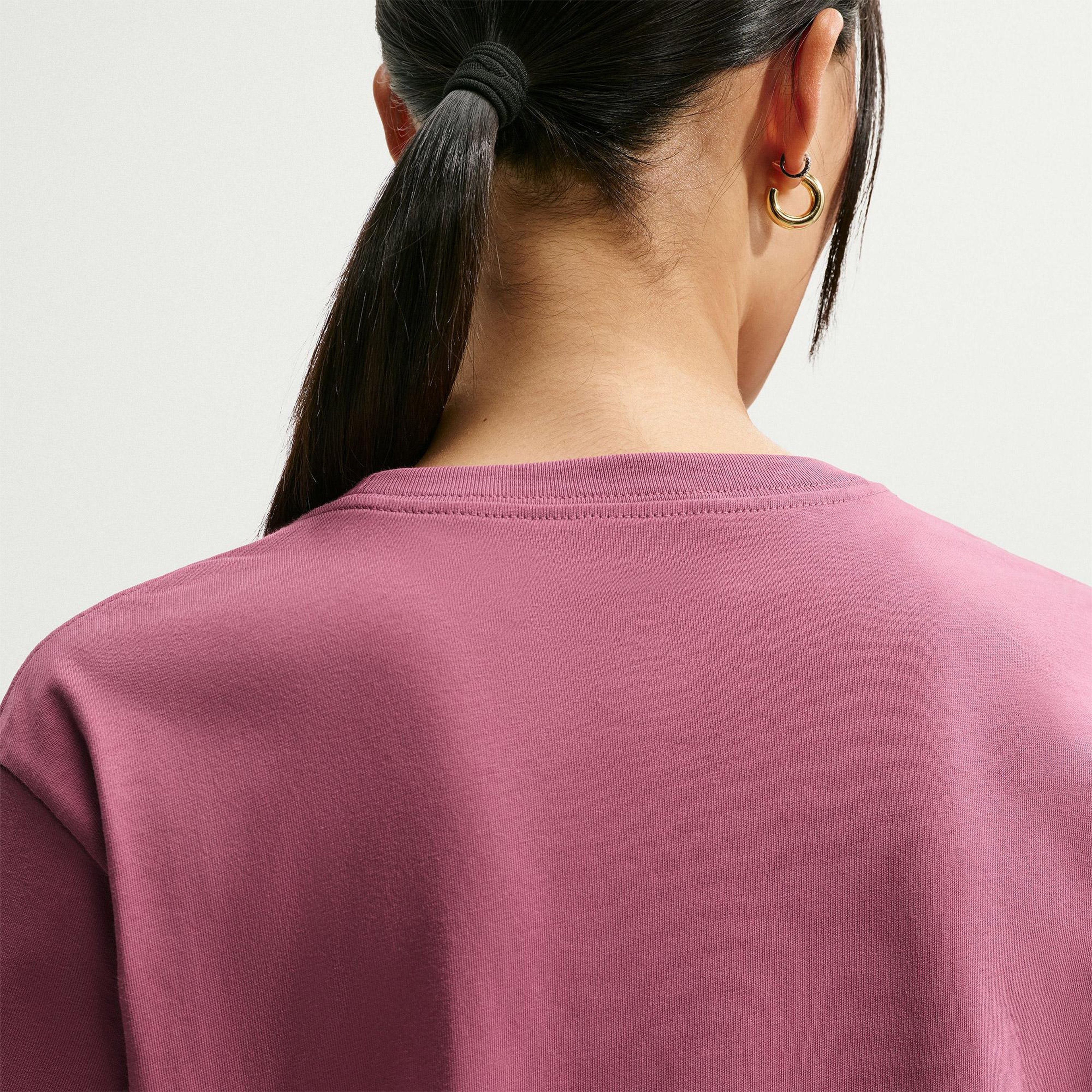 Nike Sportswear Classic Kadın Pembe T-Shirt