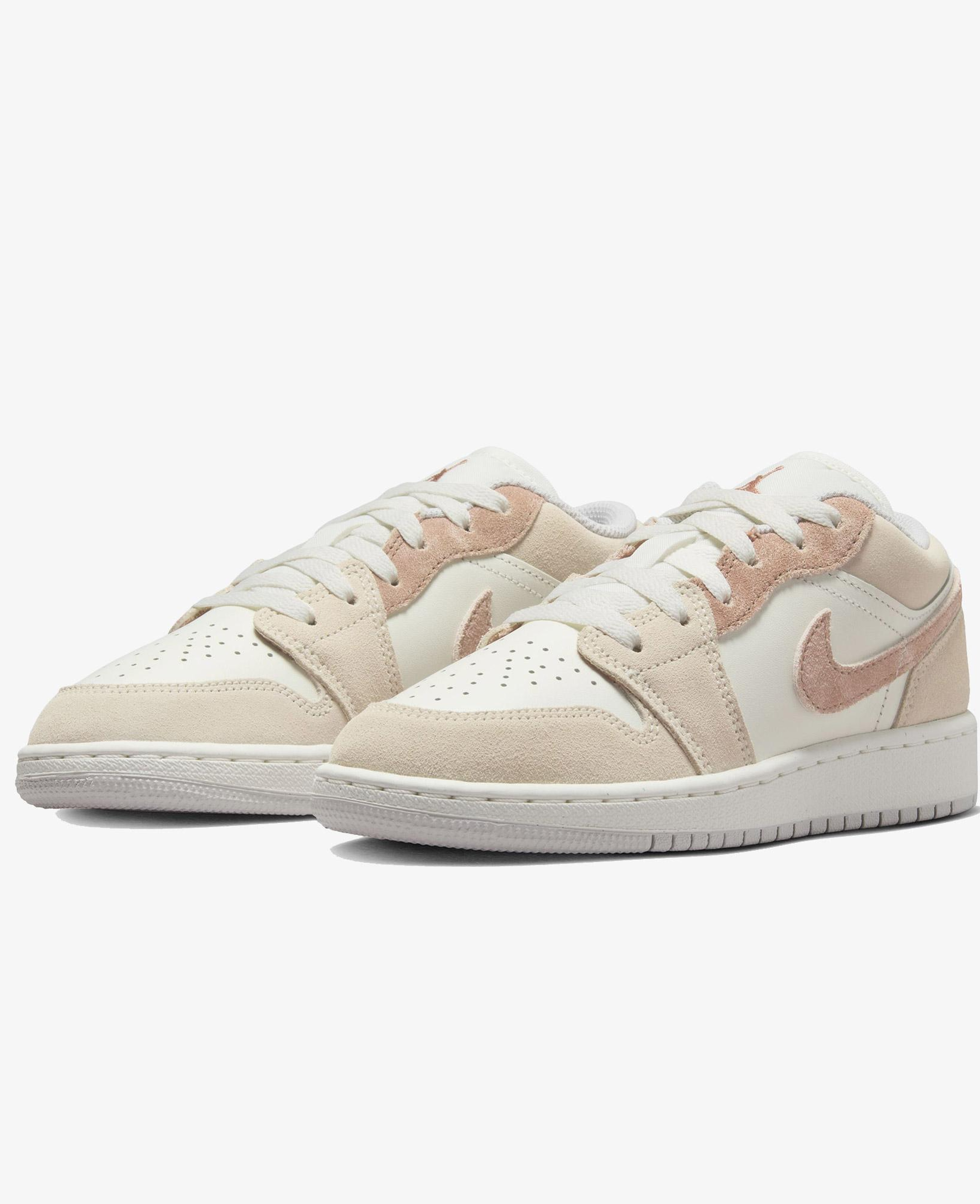 Jordan Air 1 Low SE Krem Rengi Spor Ayakkabı