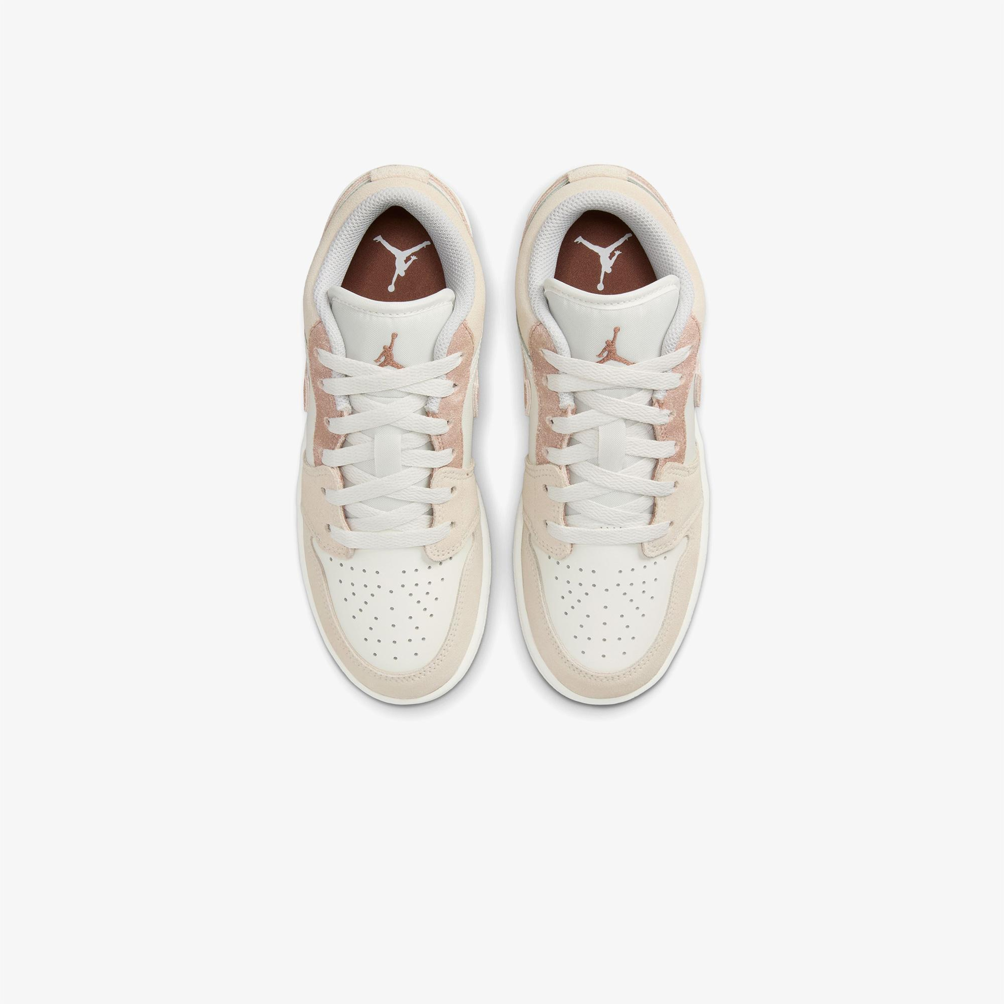 Jordan Air 1 Low SE Krem Rengi Spor Ayakkabı