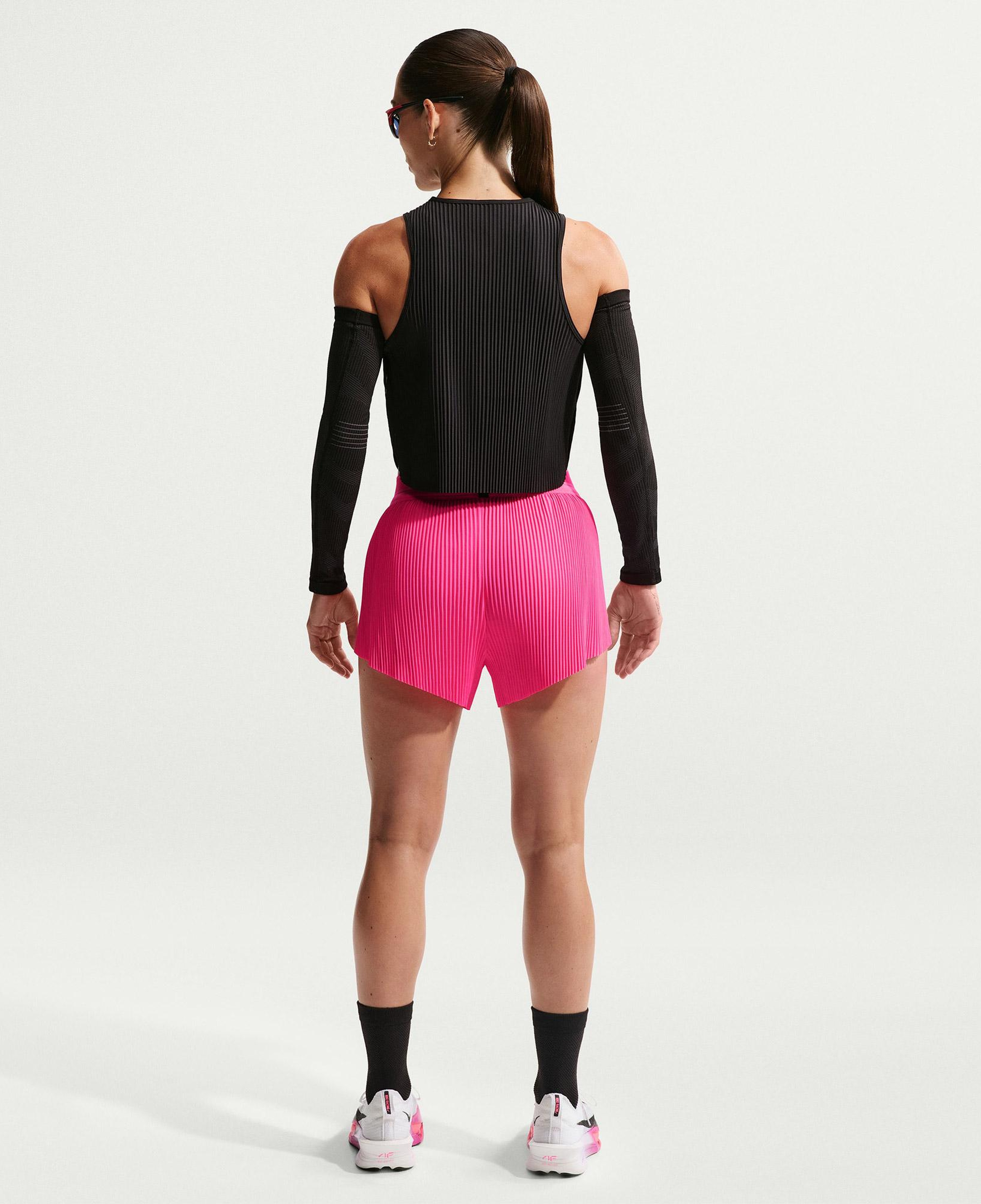 Nike AeroSwift Dri-Fit ADV 8cm Kadın Pembe Şort