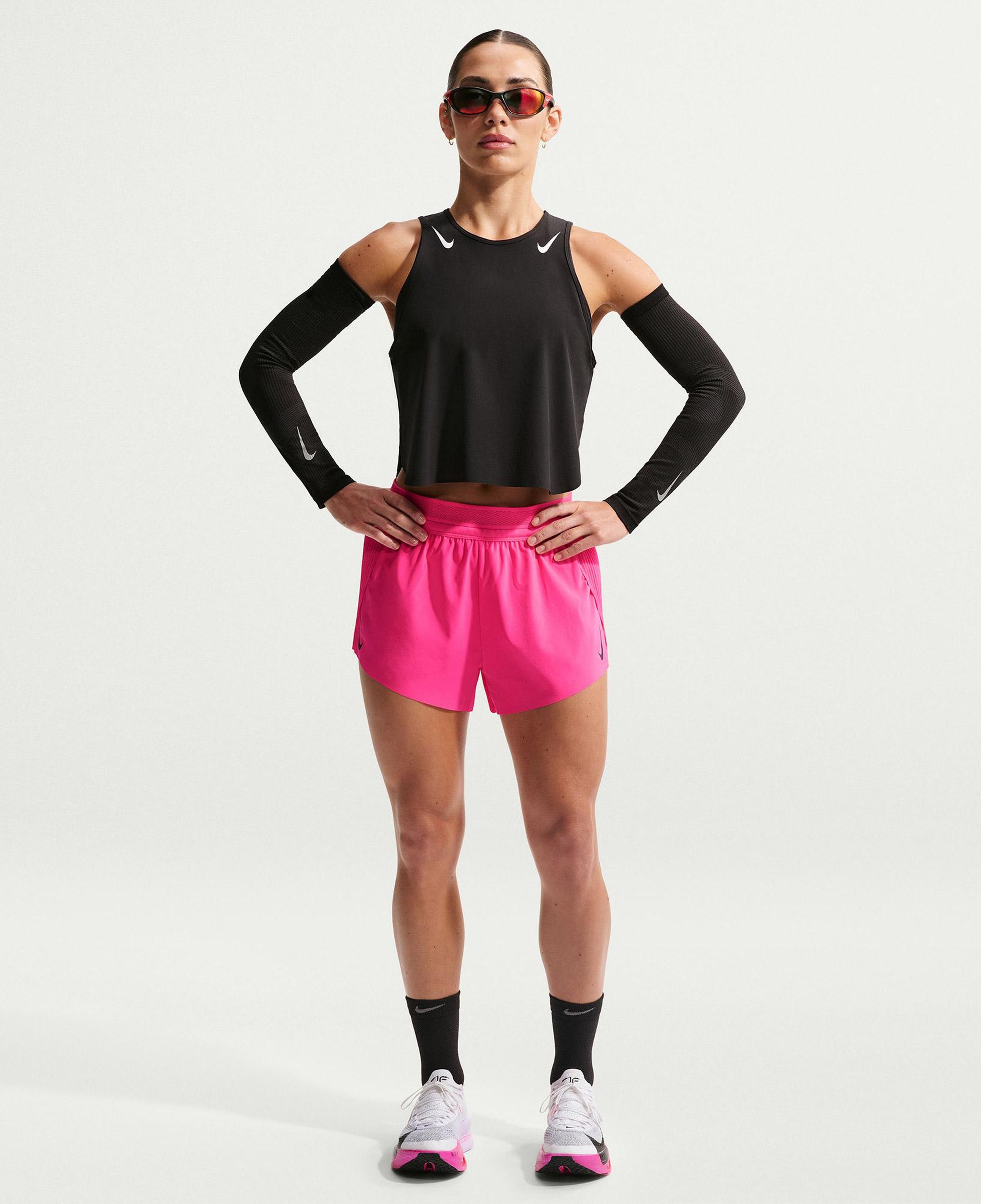 Nike AeroSwift Dri-Fit ADV 8cm Kadın Pembe Şort